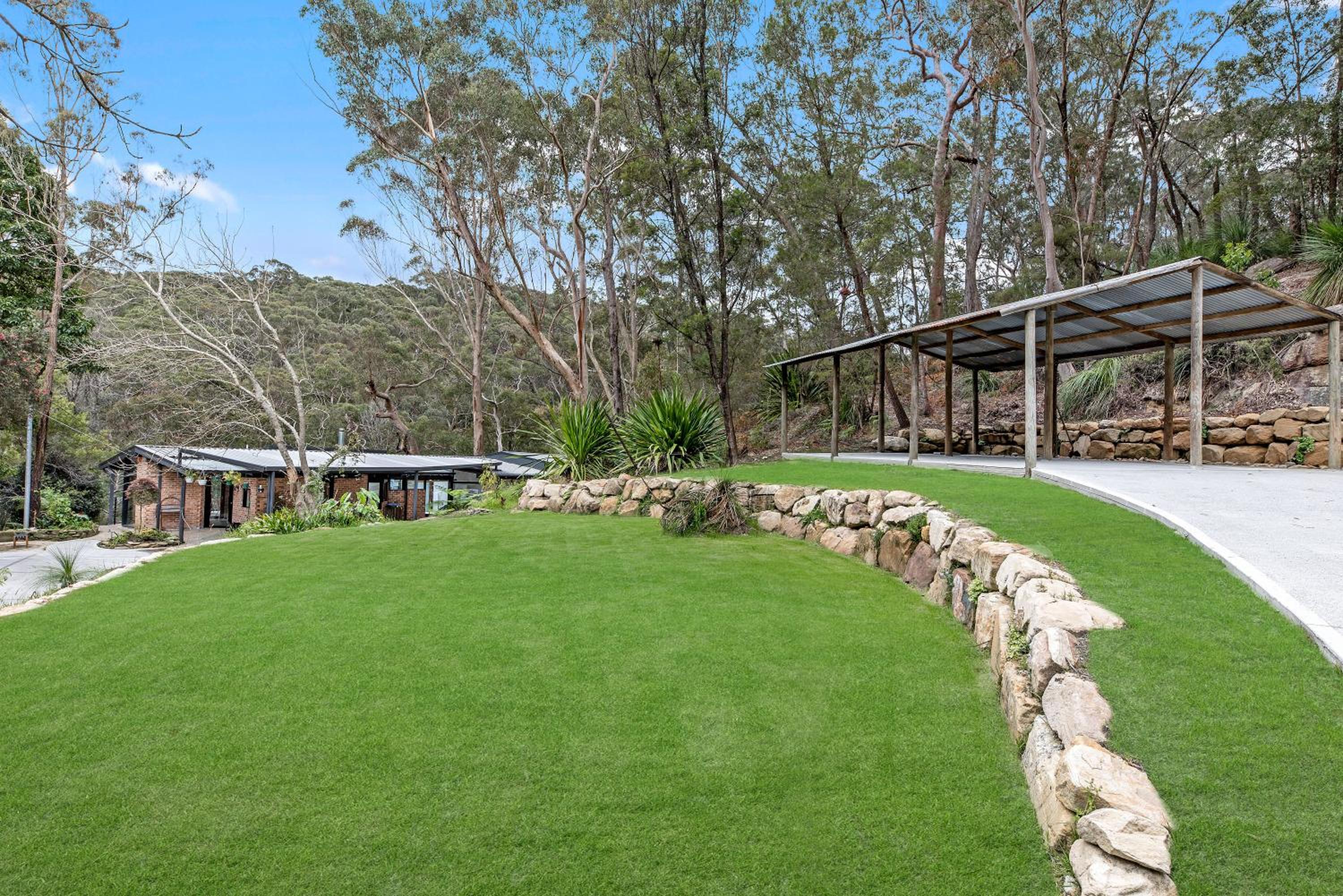 Stunning Peaceful Holiday Haven with Waterfall