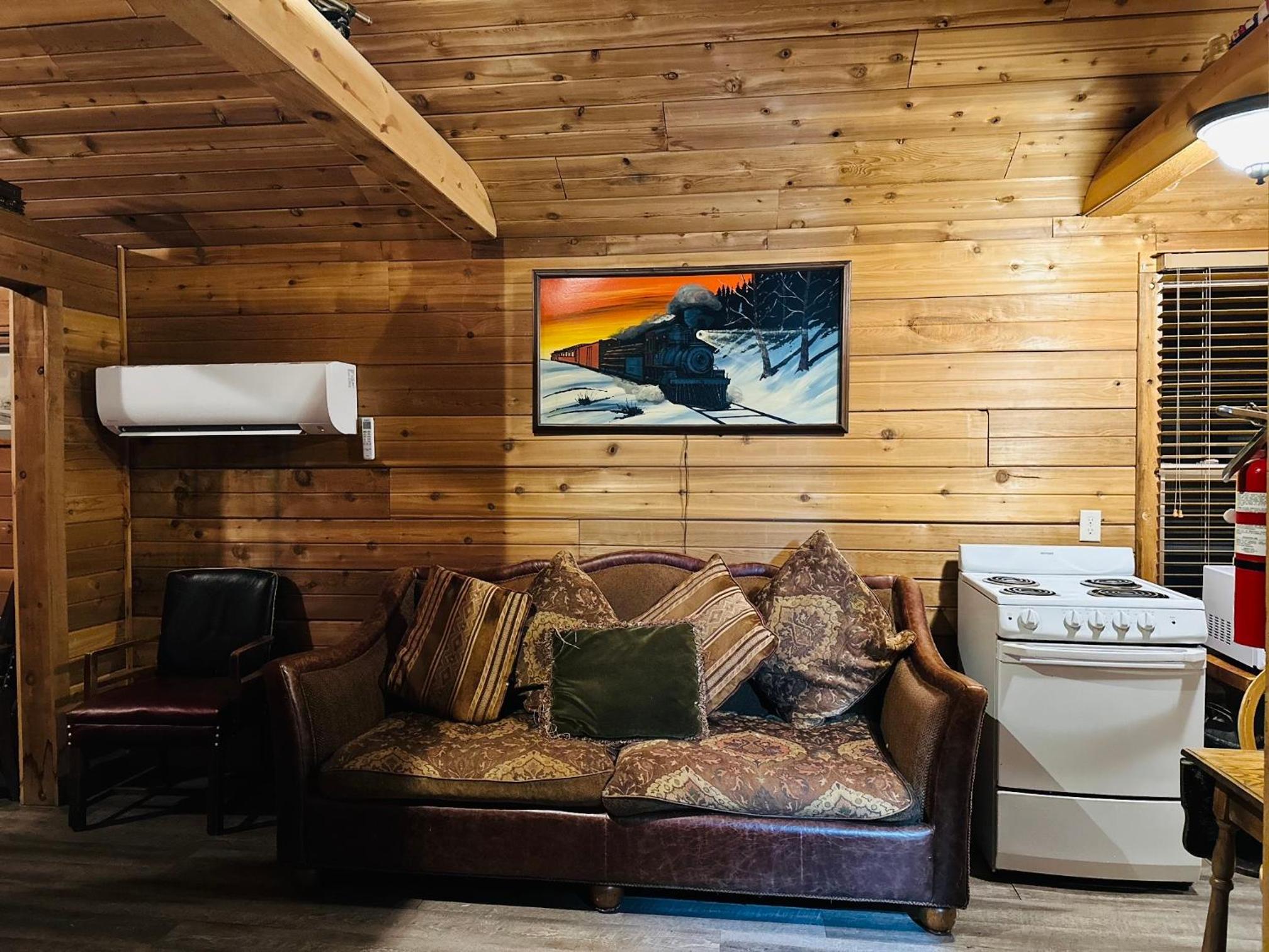 Country Cabins Hotel