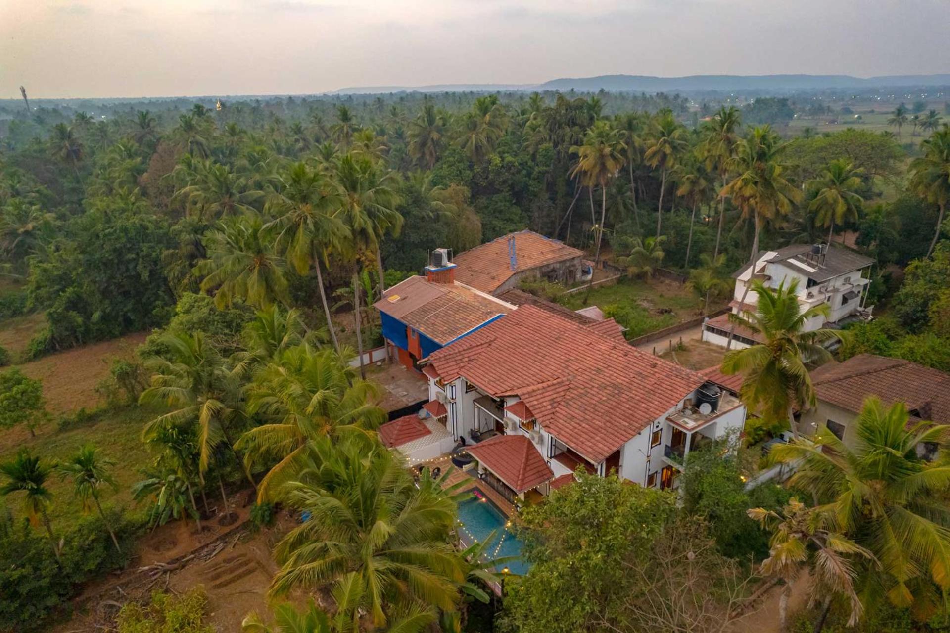 StayVista at La Tranquillità Luxurious 6BHK Villa With Pvt Pool, Pool Table, Cook at Saligao North Goa