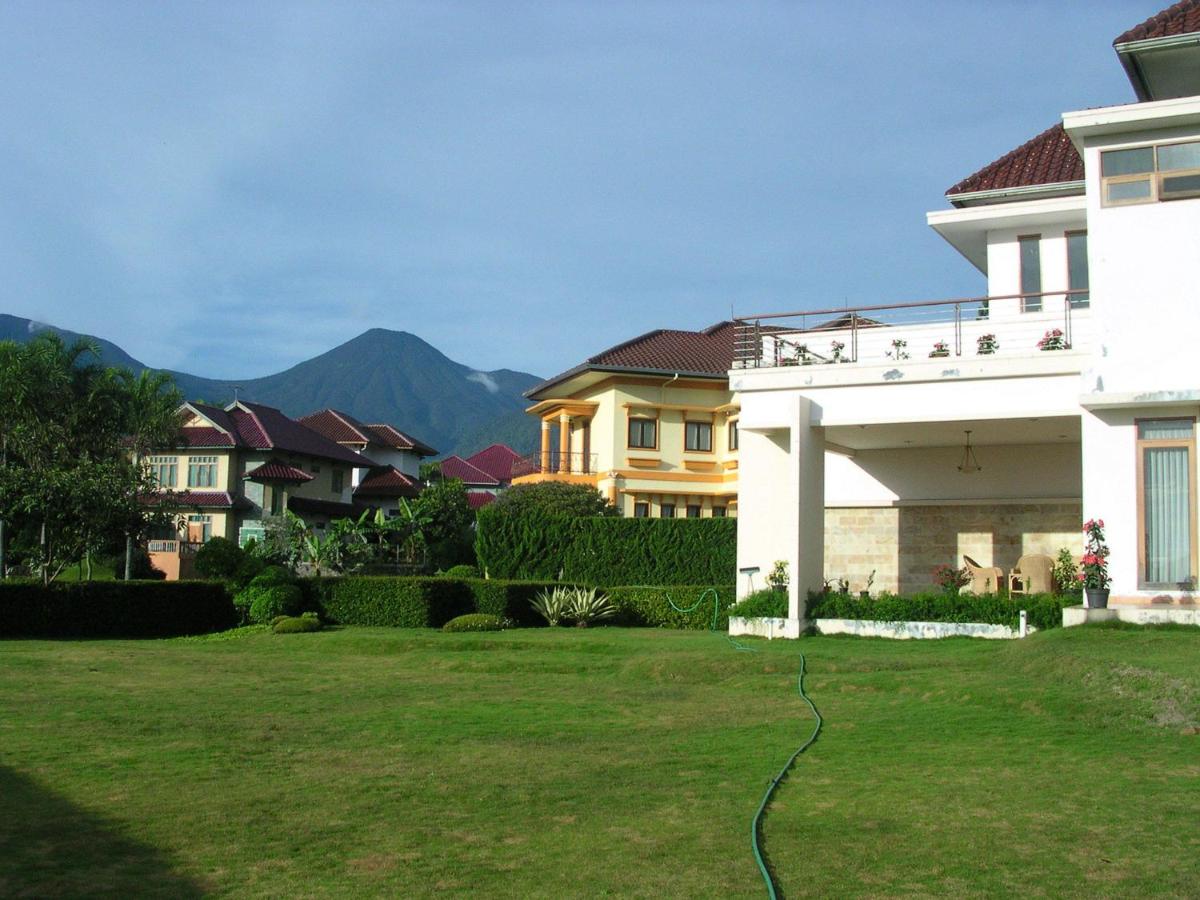 Villa Sophia Cimacan Puncak