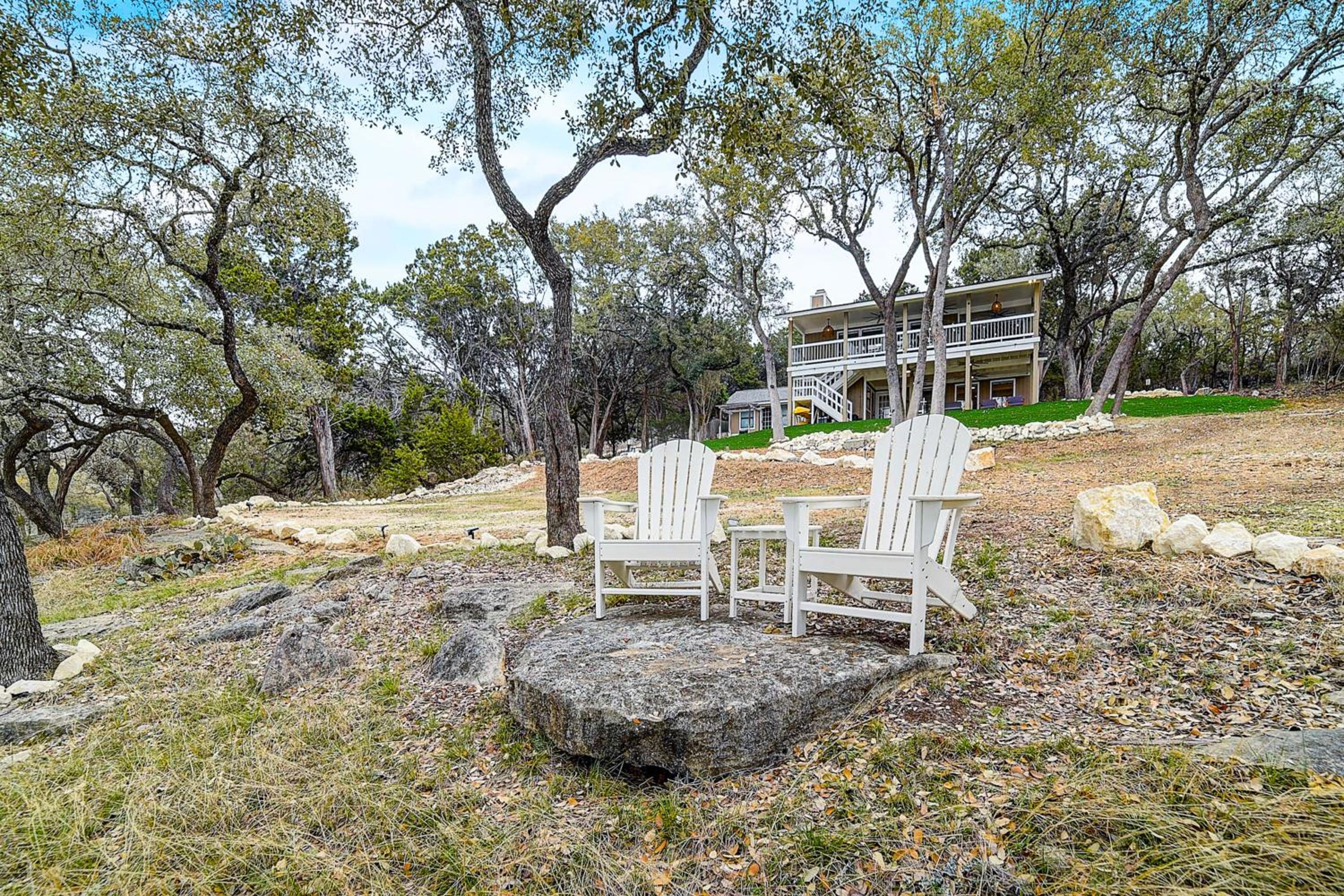 Waterfront Canyon Lake Retreat Dogs Welcome!