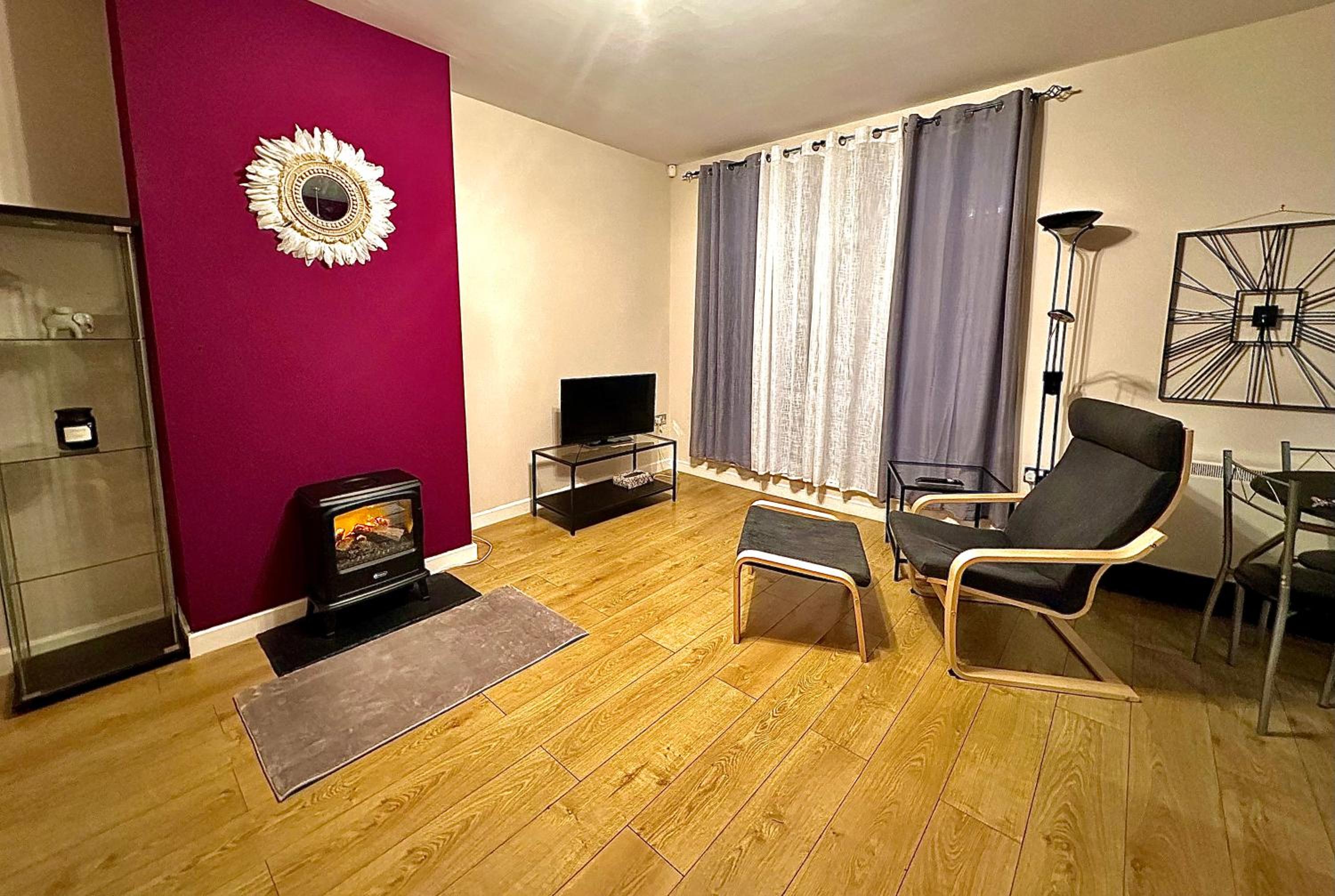 Two bedroom flat in Darlington view 4