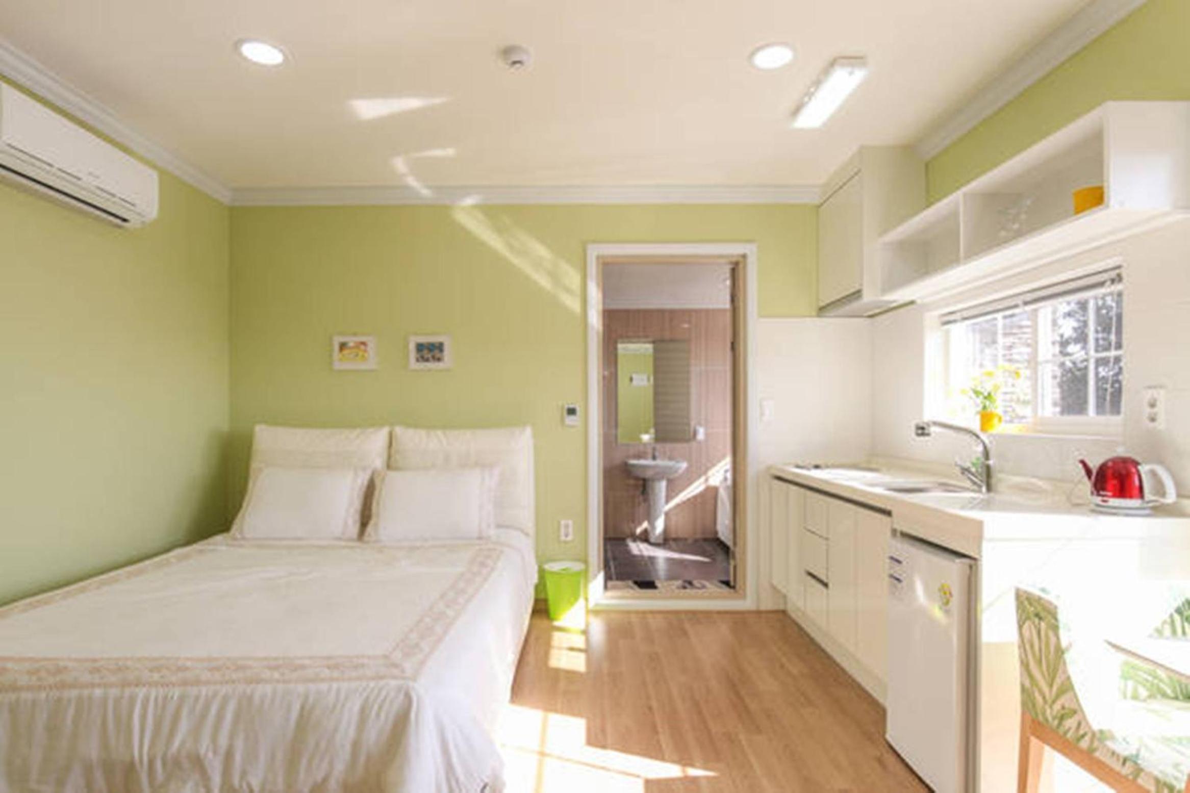 Jubilee Chalet