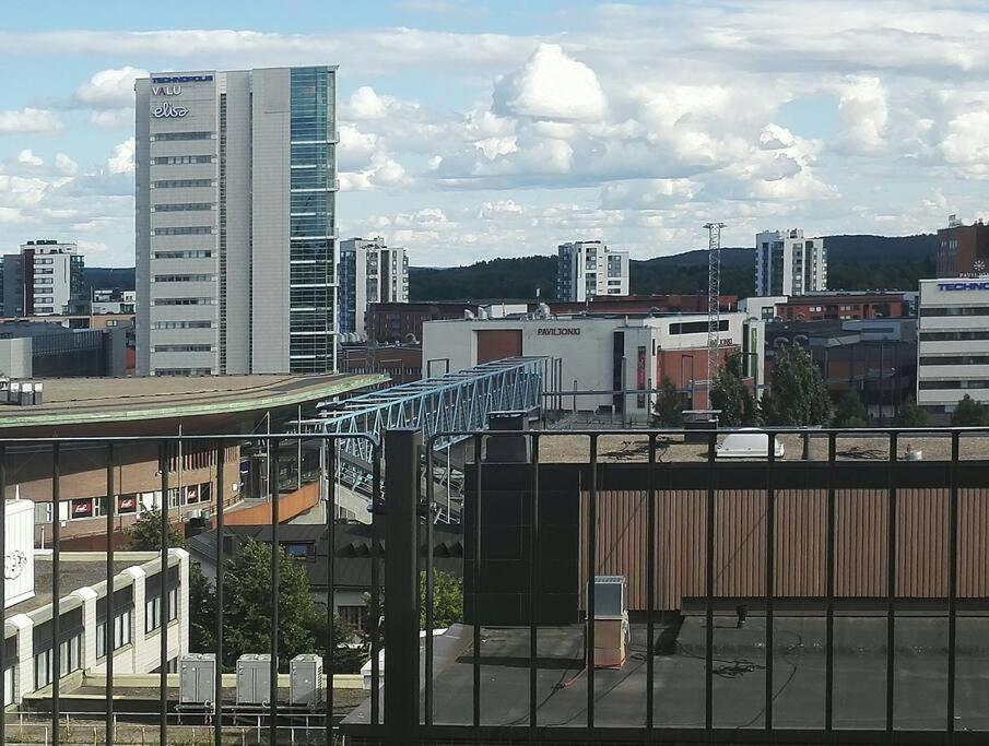 Moderni avara yksiö Jyväskylän ydinkeskustassa