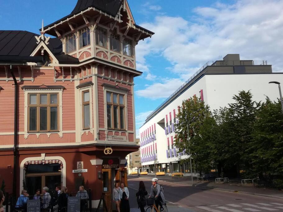 Moderni avara yksiö Jyväskylän ydinkeskustassa