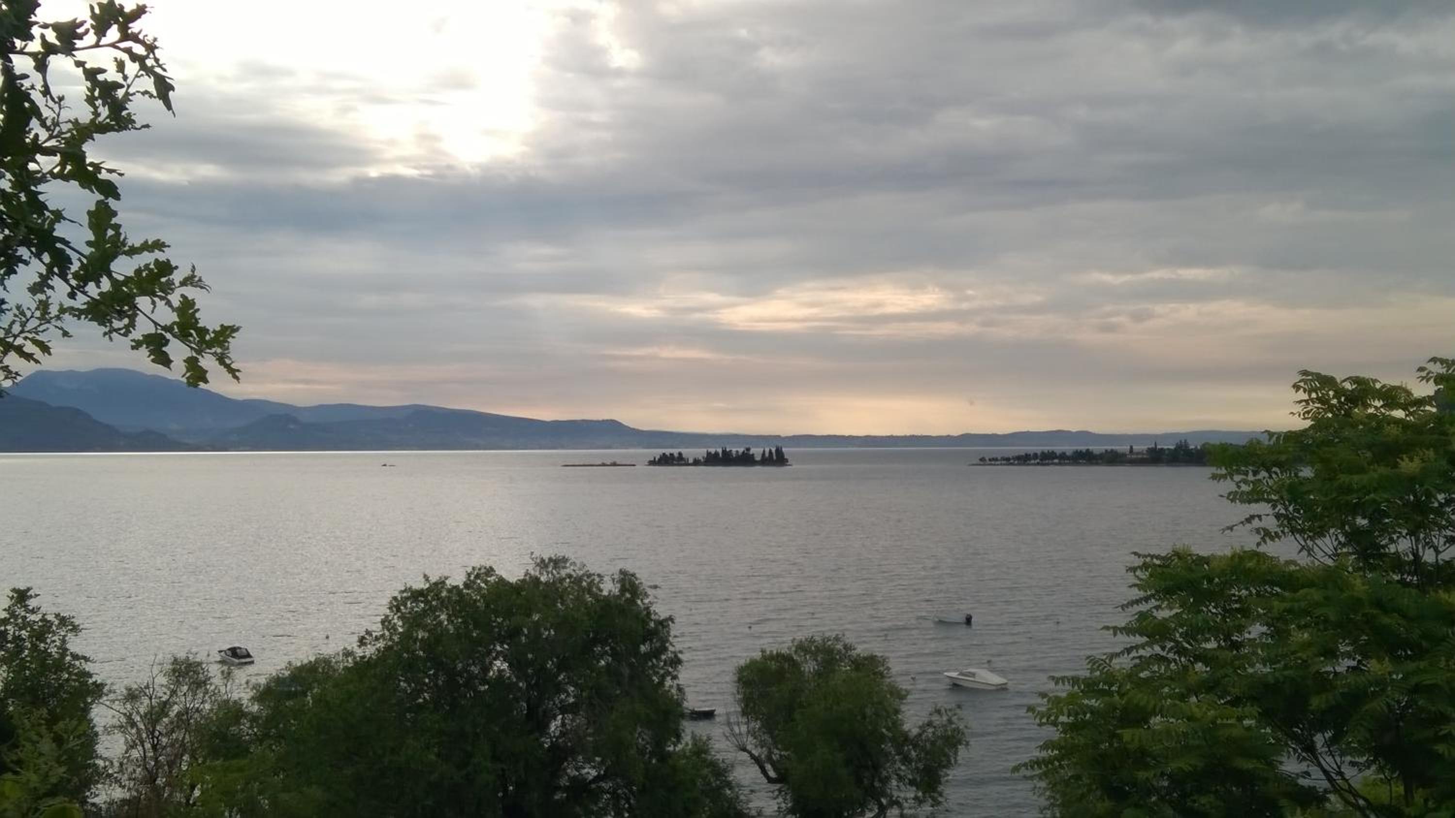 Note di lago en Manerba del Garda — other
