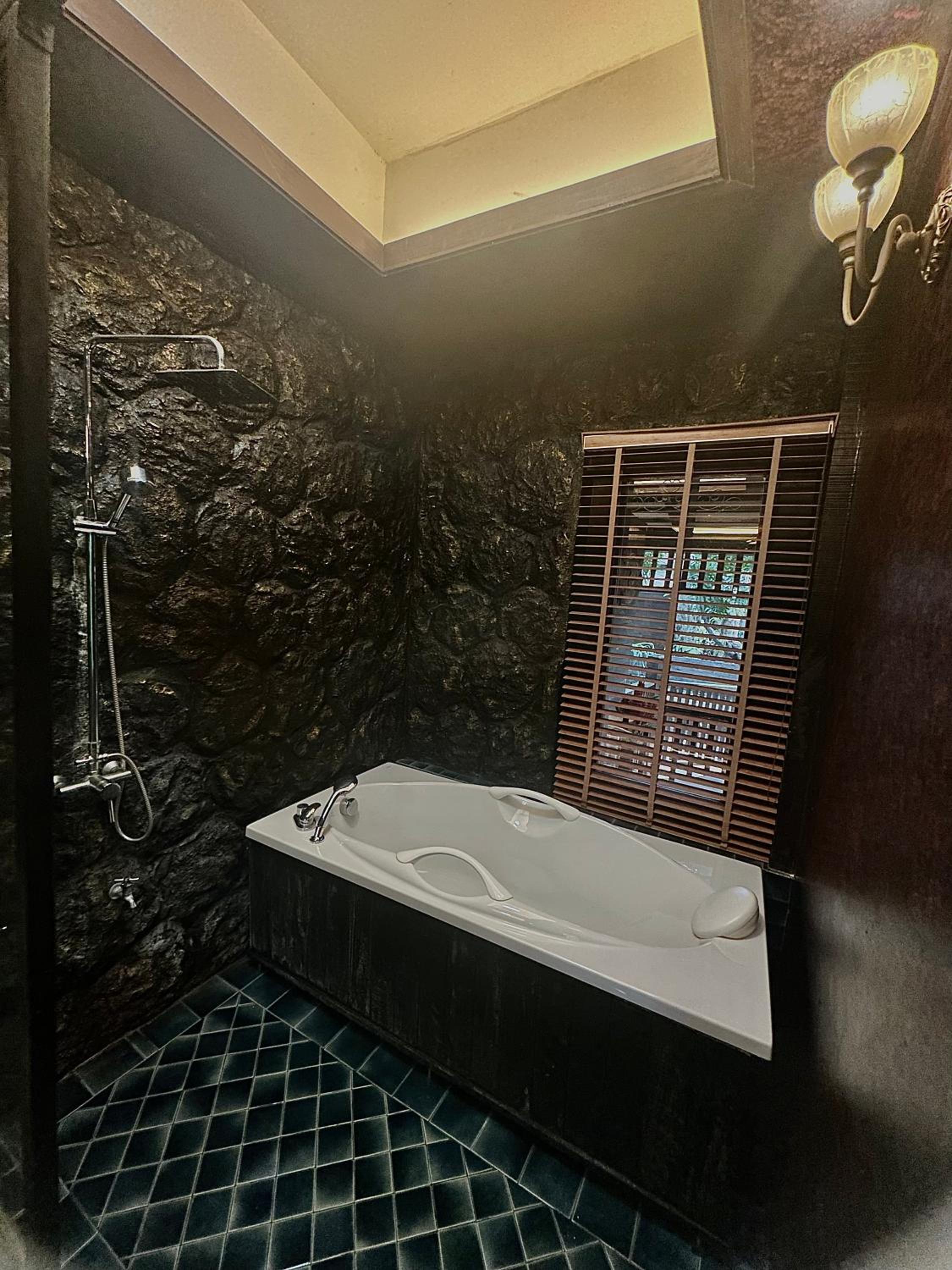 Bantunglom Resort