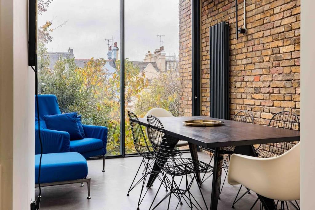 Stunning Notting Hill, 3 BD, fine Street, Garden