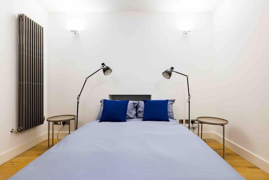 Stunning Notting Hill, 3 BD, fine Street, Garden