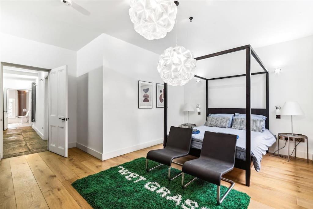 Stunning Notting Hill, 3 BD, fine Street, Garden