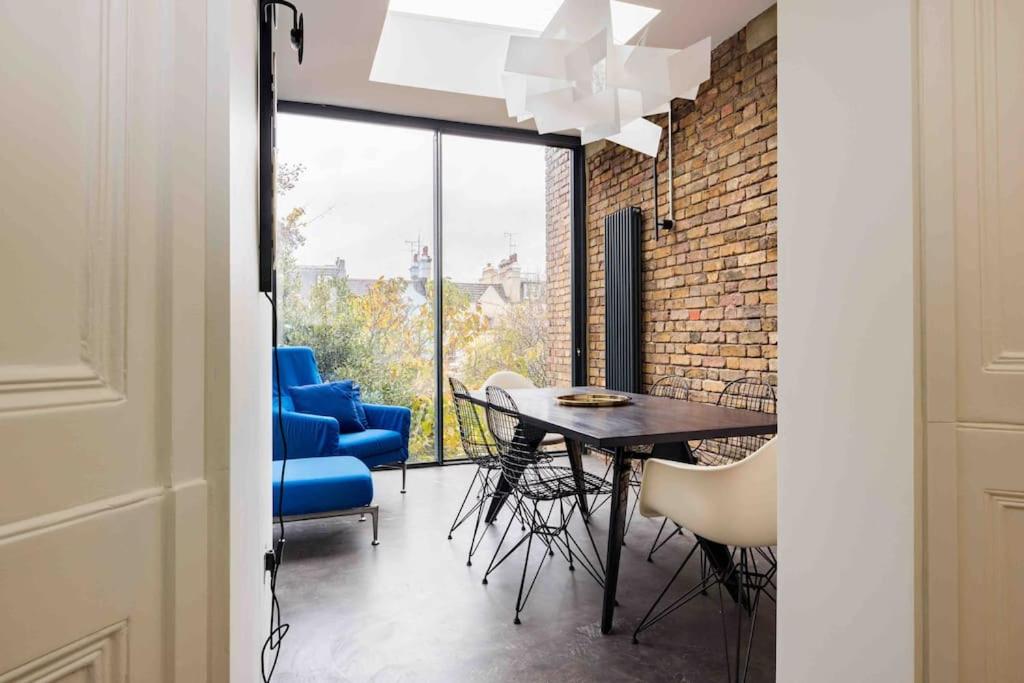 Stunning Notting Hill, 3 BD, fine Street, Garden