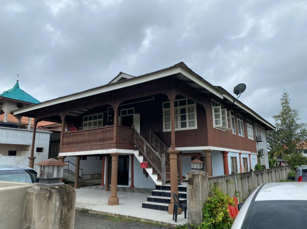 TINGKAT ATAS ONLY Homestay 4 minit ke Jeti Pulau Kapas Marang photo 1