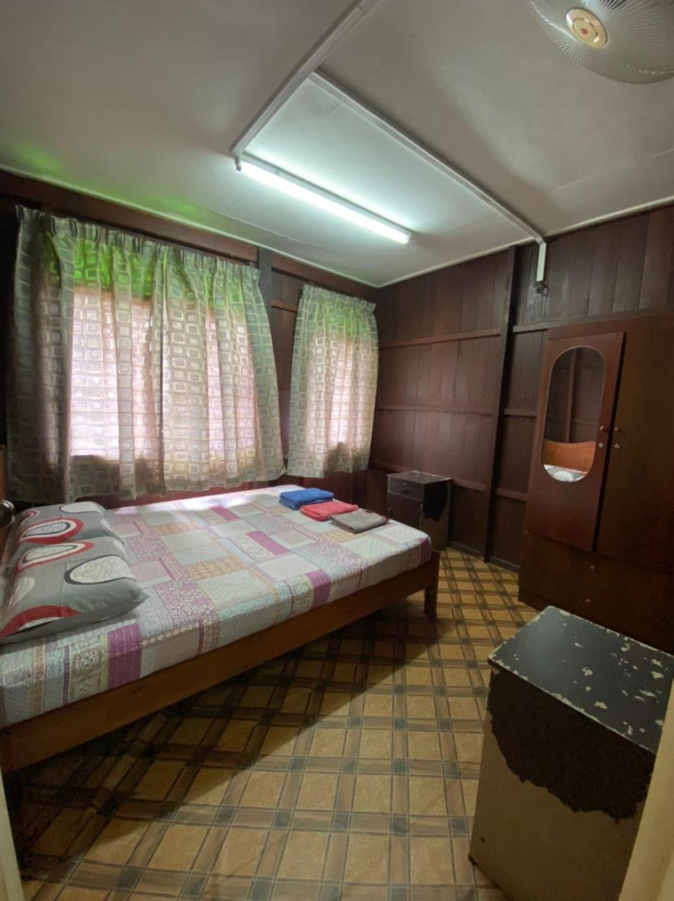 TINGKAT ATAS ONLY Homestay 4 minit ke Jeti Pulau Kapas Marang photo 4