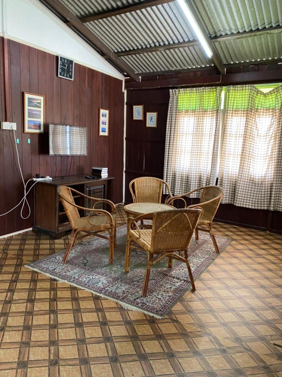 TINGKAT ATAS ONLY Homestay 4 minit ke Jeti Pulau Kapas Marang photo 5