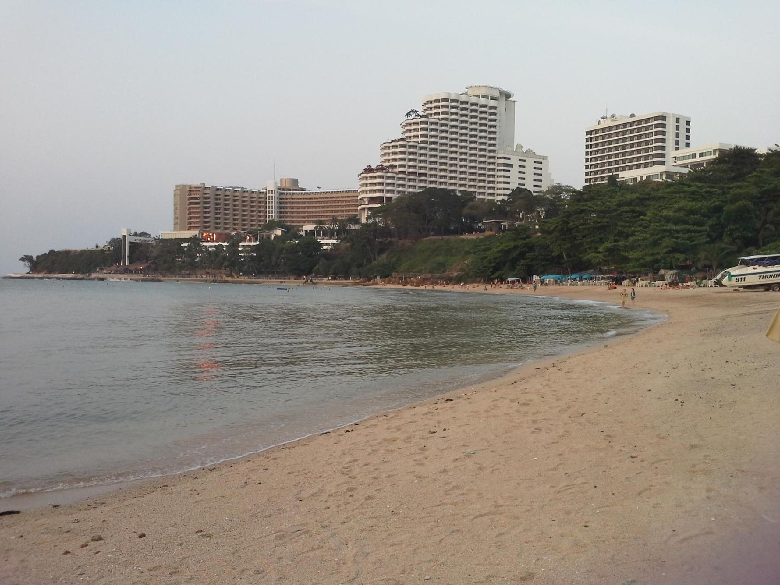 Cosy Beach View Apartments
