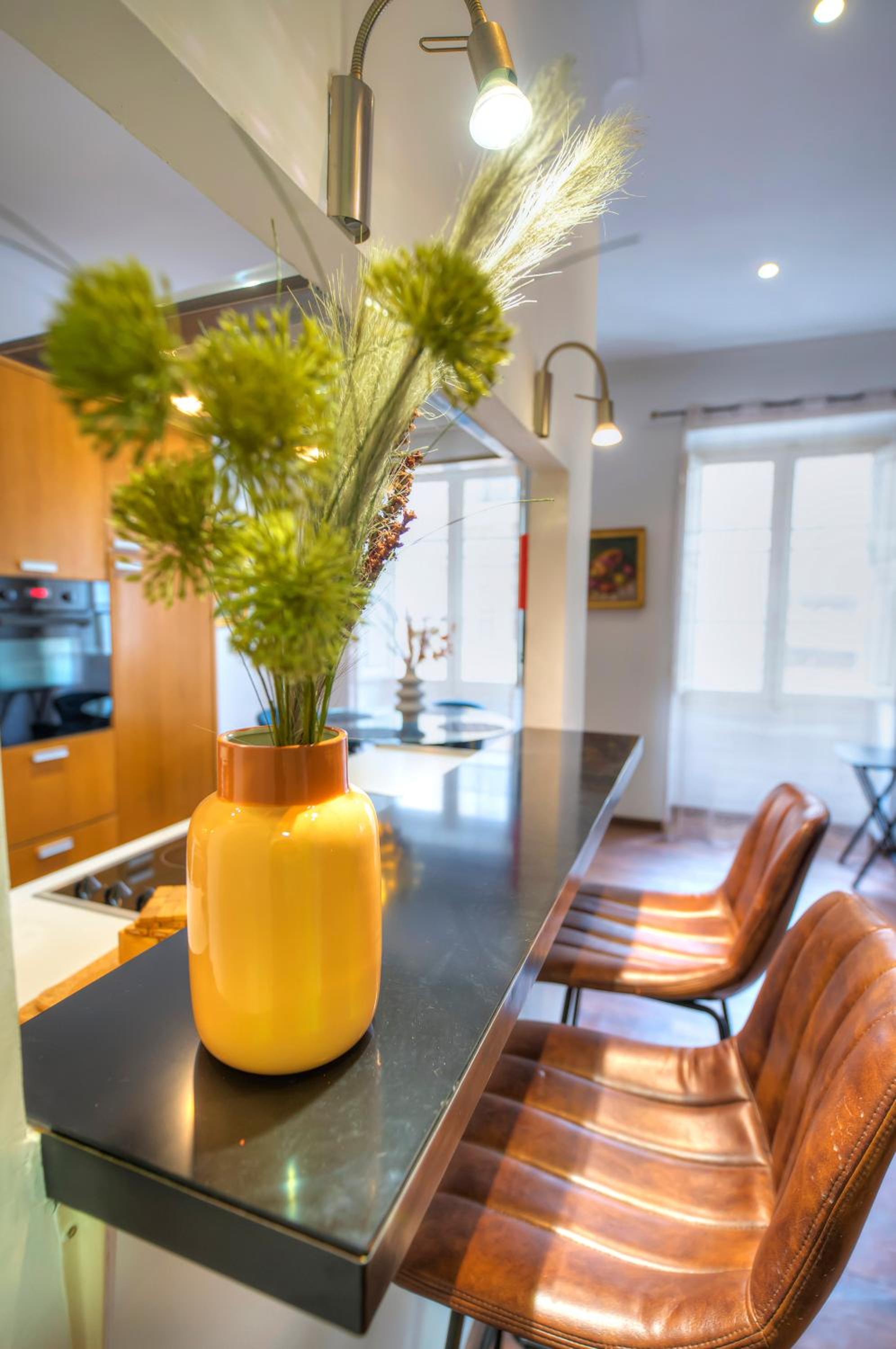 Chic 2bedroom apartment near Sliema ferries CESI1-1 view 4