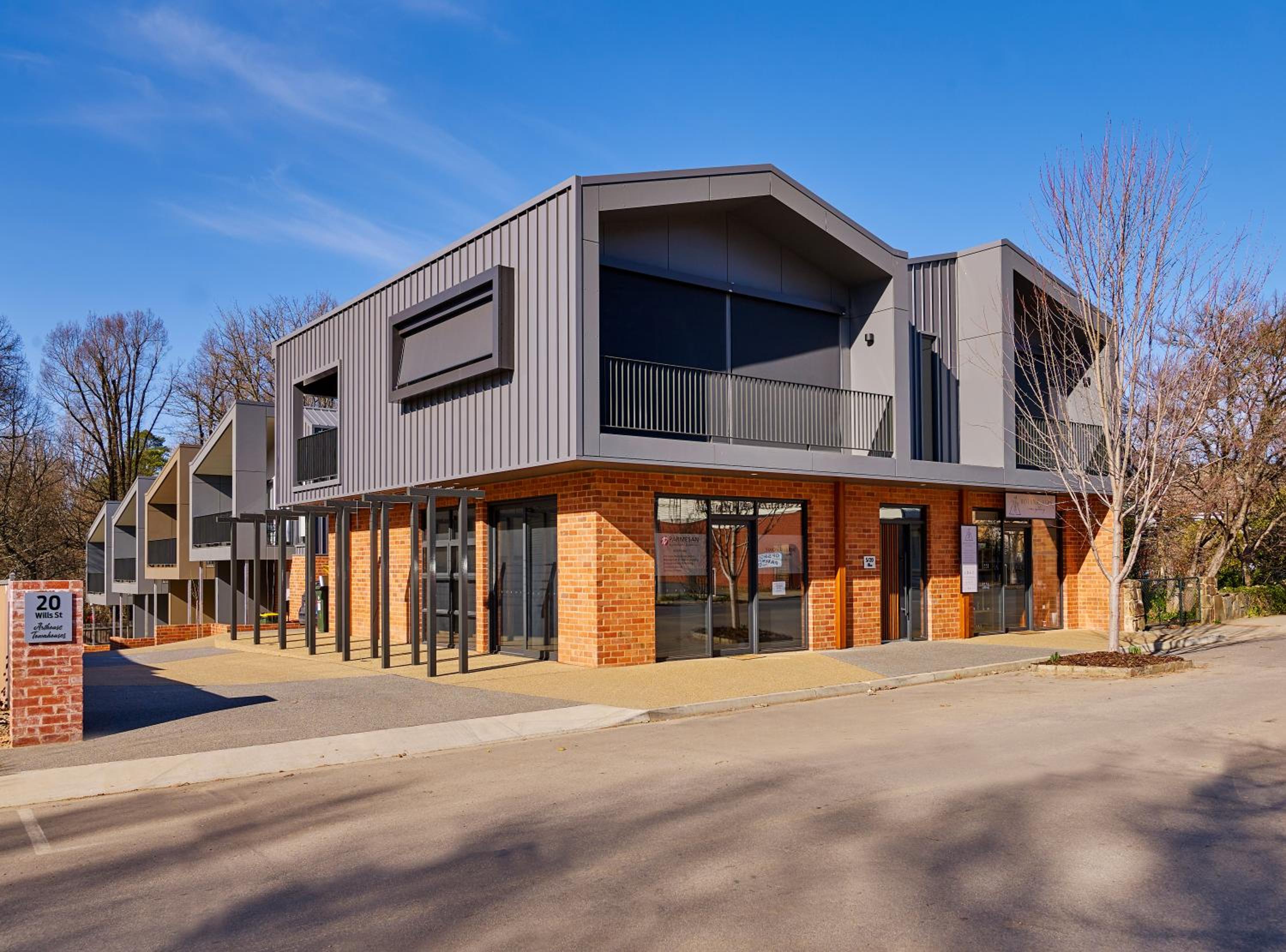 Olsen Penthouse - Art House Townhouses