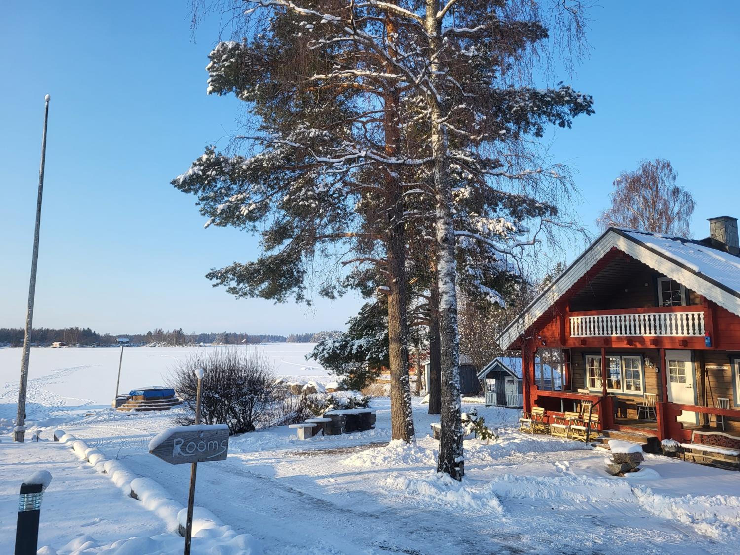 Hotel 3 Bedroom Cottage With Sauna By The Sea