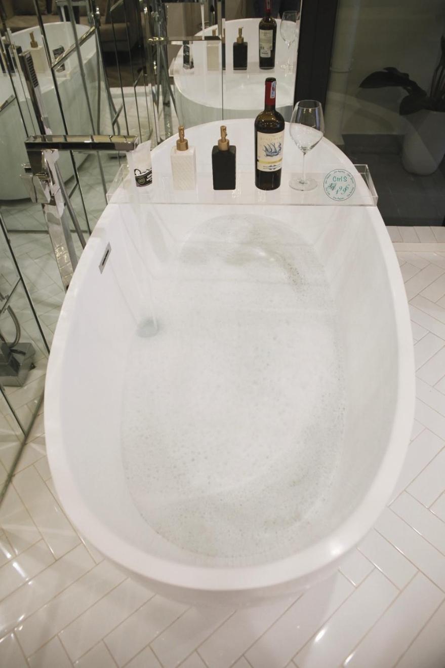 Vinhomes Ocean Park - Ctrl S by 1996 - The Luxe with bathtub - The Light with bathtub and projector - The Vintage with high floor - The Indochine with open