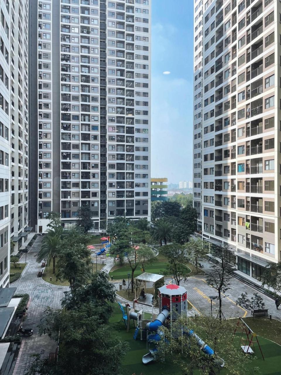 Vinhomes Ocean Park - Ctrl S by 1996 - The Luxe with bathtub - The Light with bathtub and projector - The Vintage with high floor - The Indochine with open