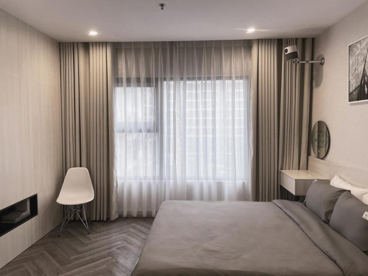Vinhomes Ocean Park - Ctrl S by 1996 - The Luxe with bathtub - The Light with bathtub and projector - The Vintage with high floor - The Indochine with open