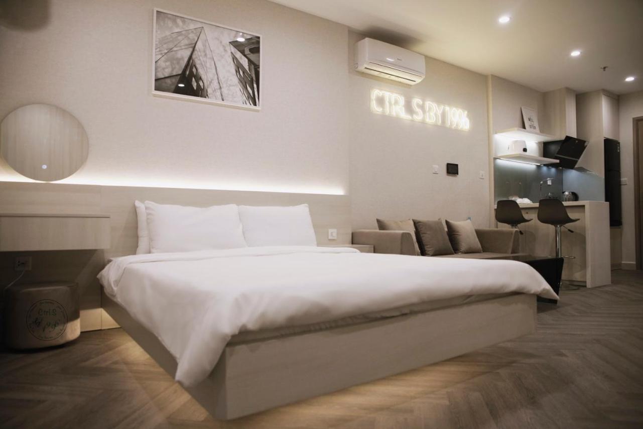 Vinhomes Ocean Park - Ctrl S by 1996 - The Luxe with bathtub - The Light with bathtub and projector - The Vintage with high floor - The Indochine with open