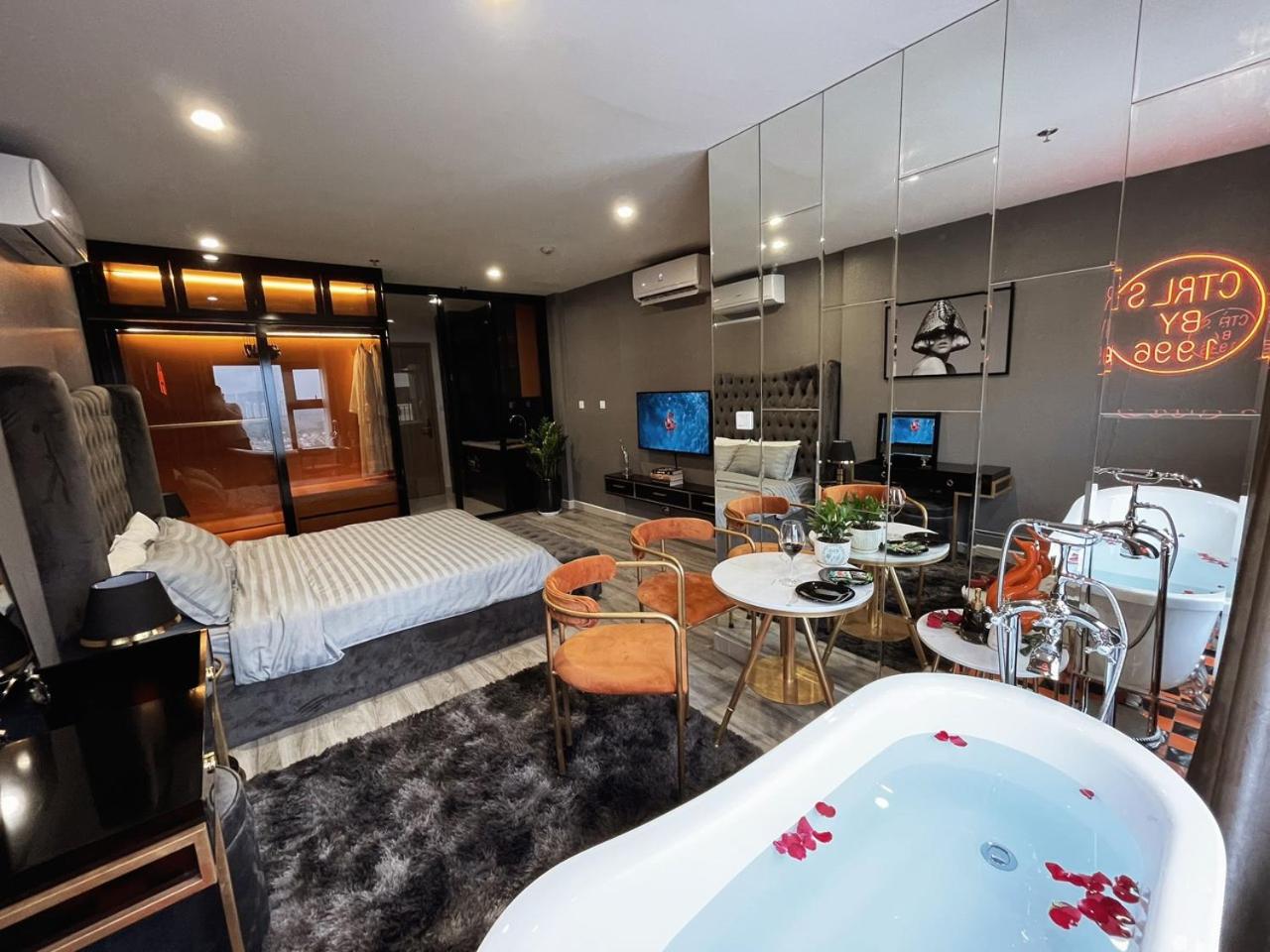 Vinhomes Ocean Park - Ctrl S by 1996 - The Luxe with bathtub - The Light with bathtub and projector - The Vintage with high floor - The Indochine with open