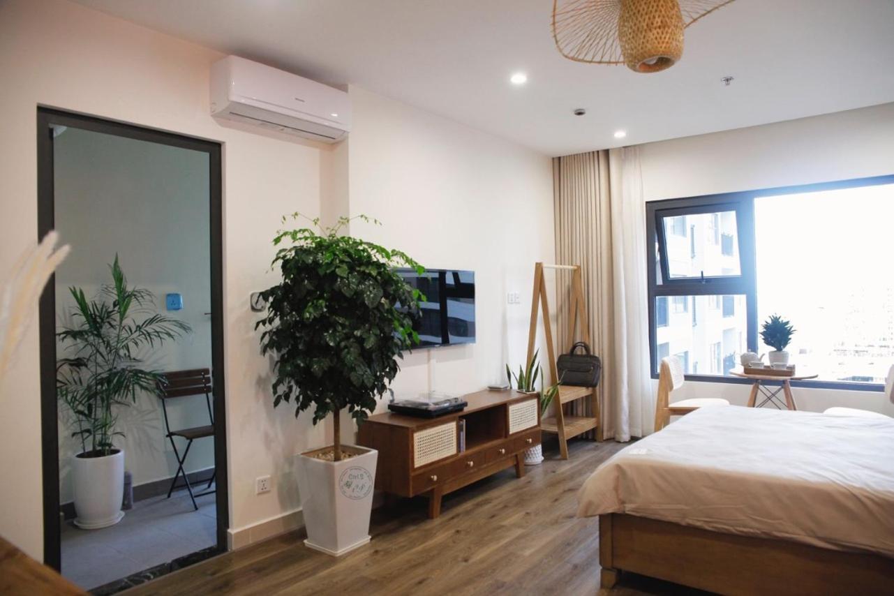 Vinhomes Ocean Park - Ctrl S by 1996 - The Luxe with bathtub - The Light with bathtub and projector - The Vintage with high floor - The Indochine with open