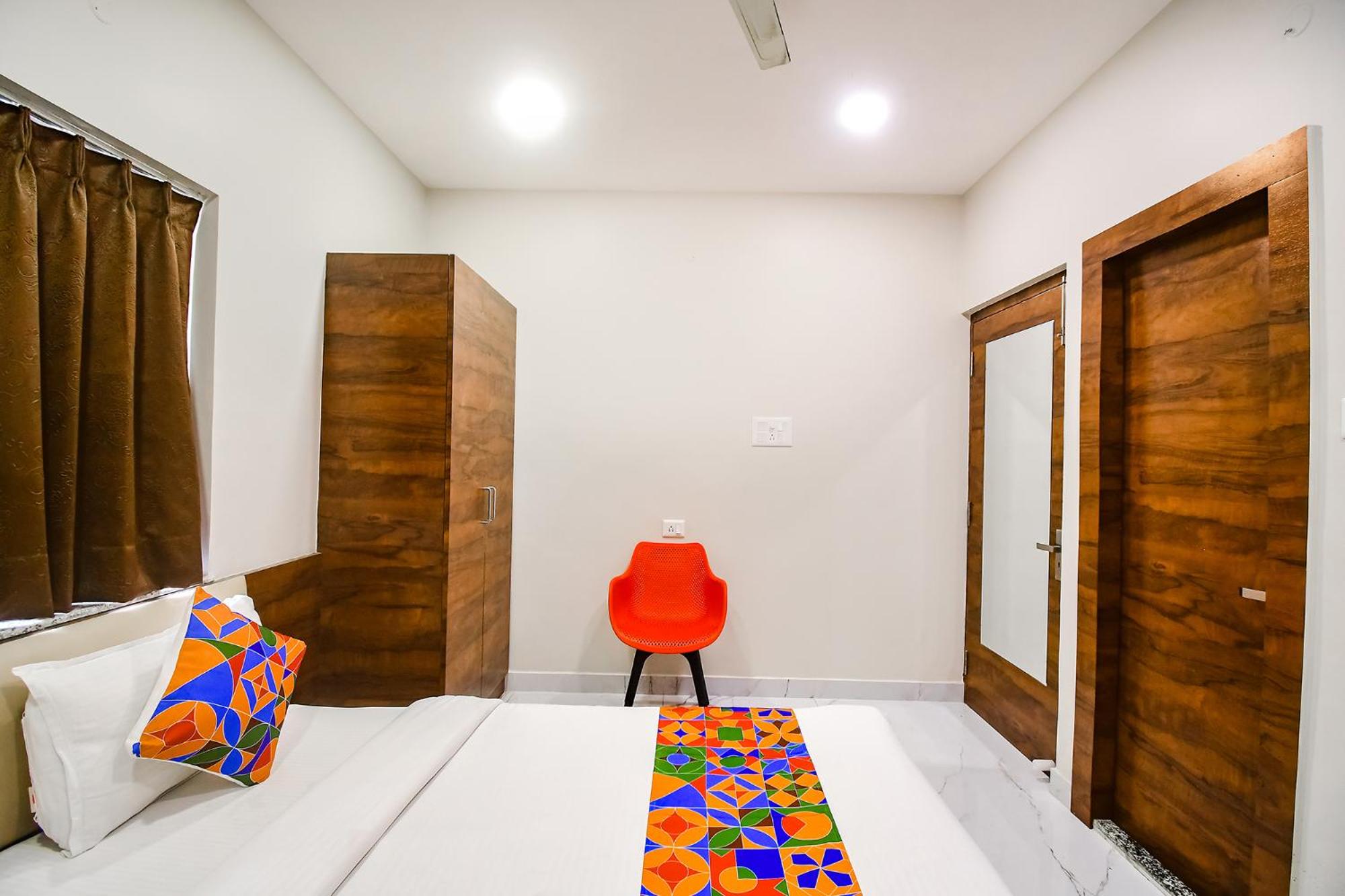 FabHotel Dak Plaza