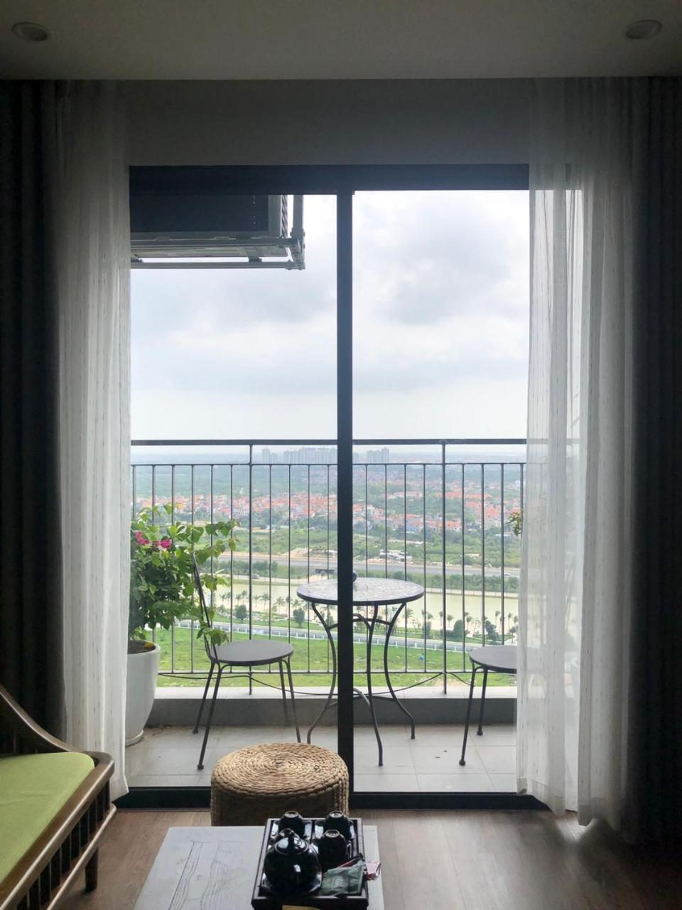 Vinhomes Ocean Park - Ctrl S by 1996 - The Luxe with bathtub - The Light with bathtub and projector - The Vintage with high floor - The Indochine with open