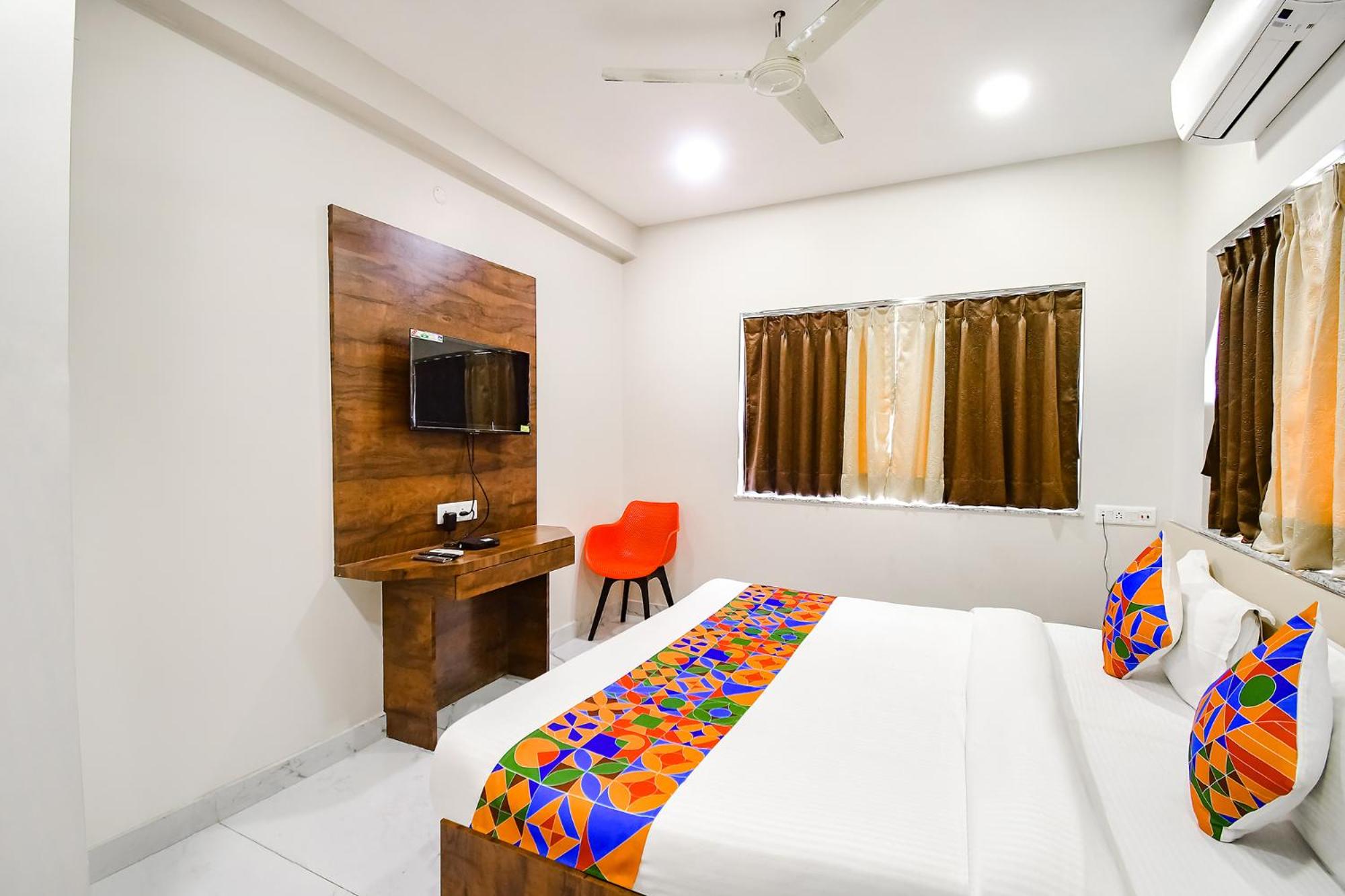 FabHotel Dak Plaza