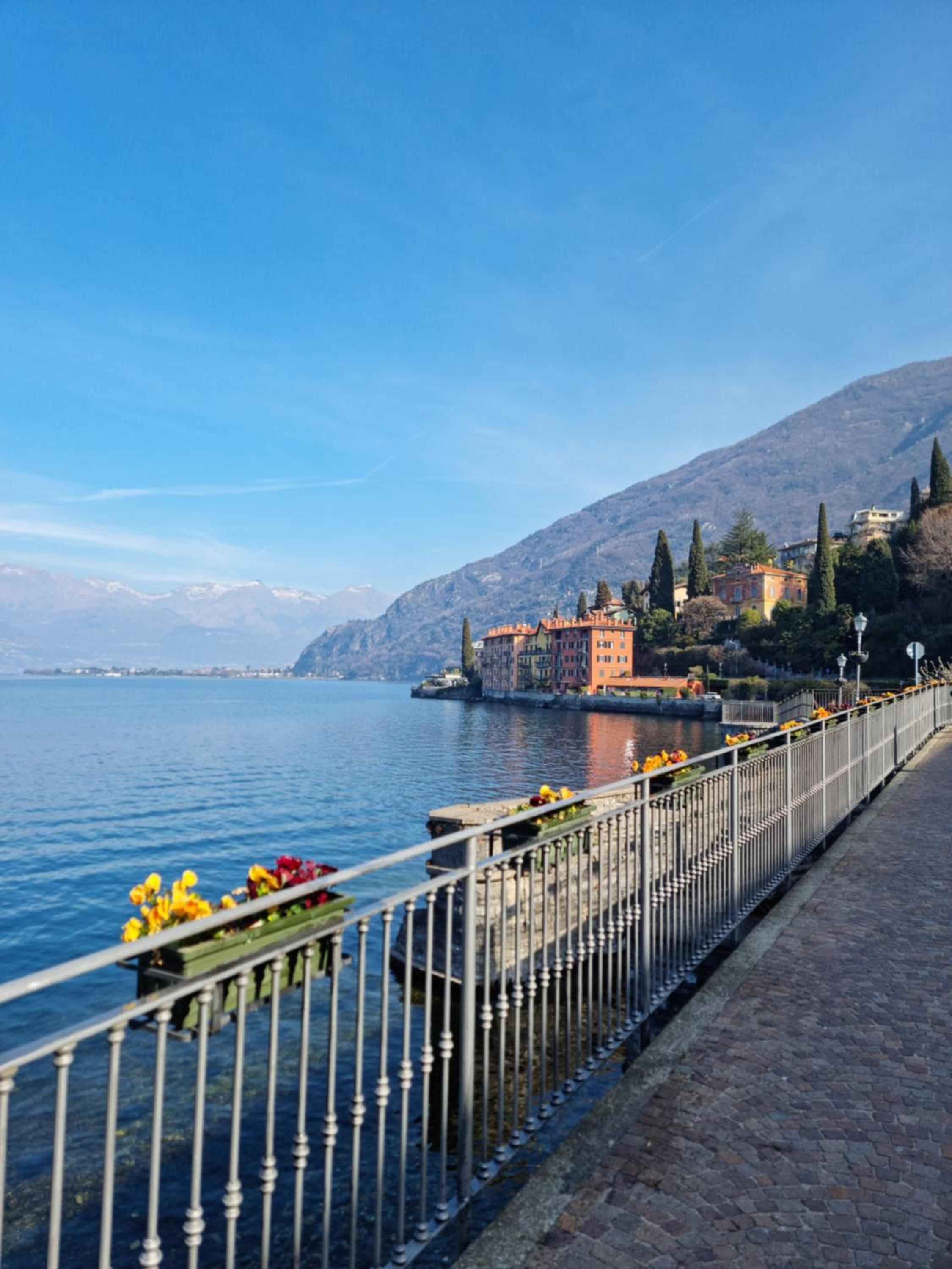 Deluxe finestra sul lago view 3