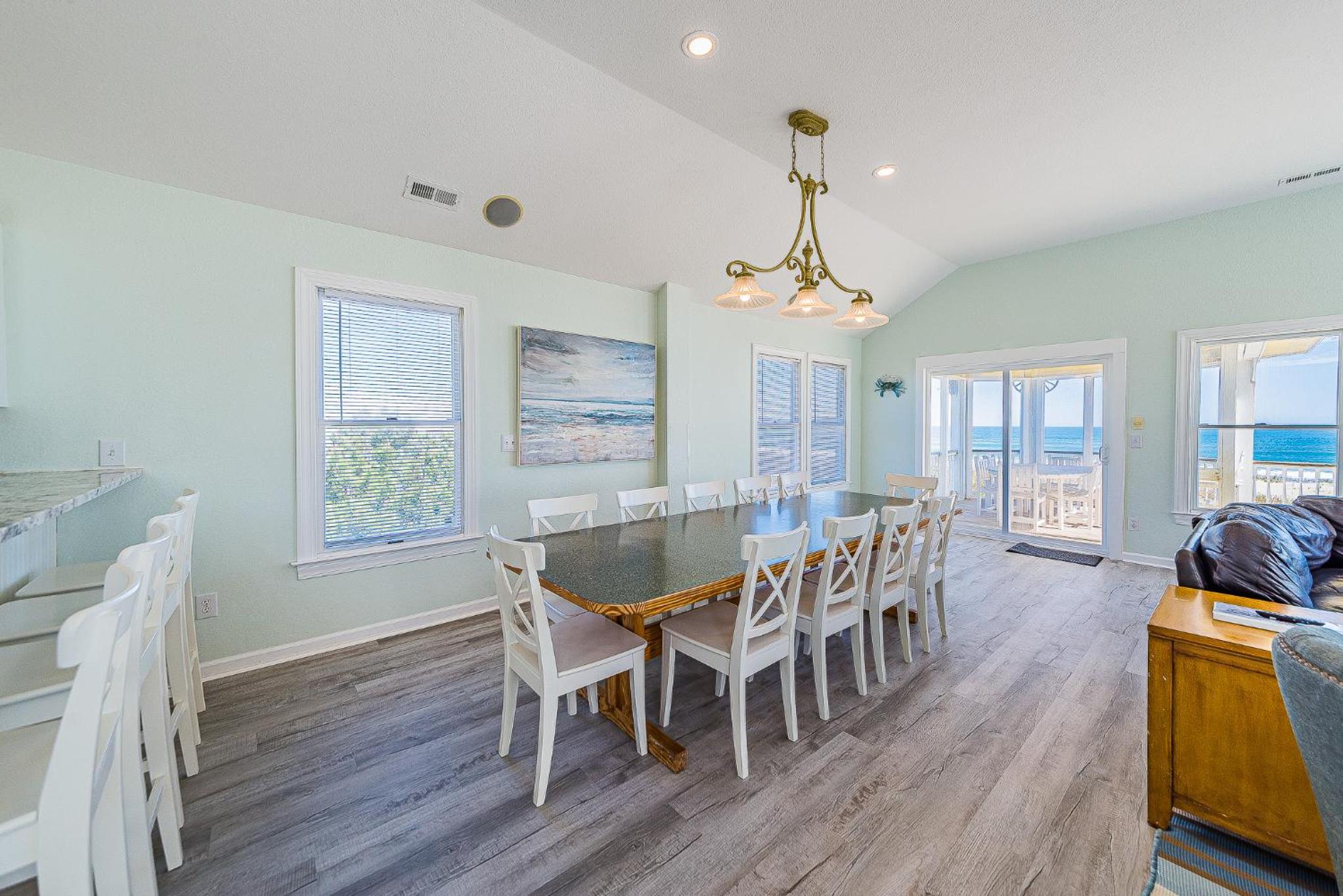 Savannah - Nags Head MP 16, Oceanfront, Direct Beach Access, Pool, Hot Tub, Pool Table