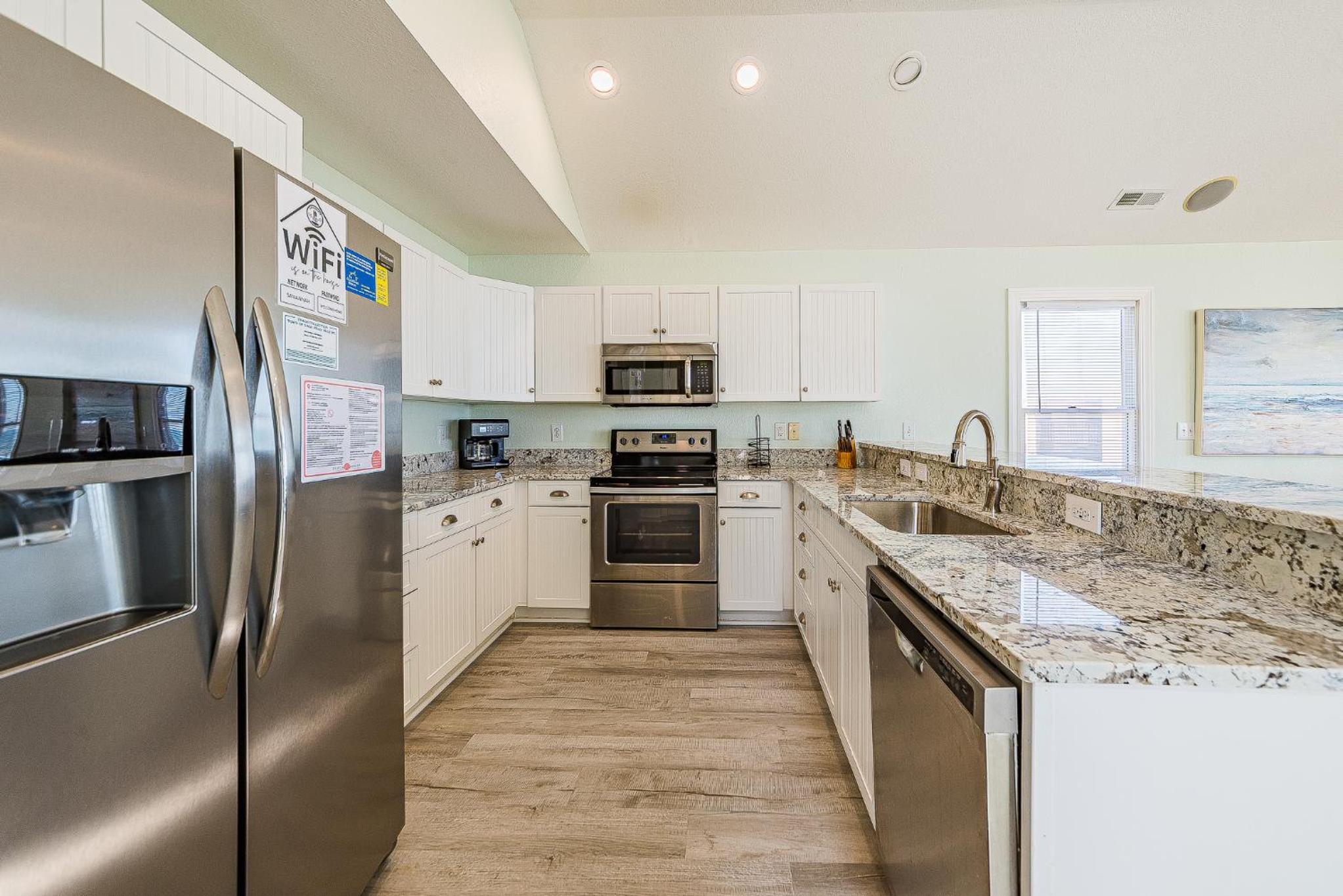 Savannah - Nags Head MP 16, Oceanfront, Direct Beach Access, Pool, Hot Tub, Pool Table