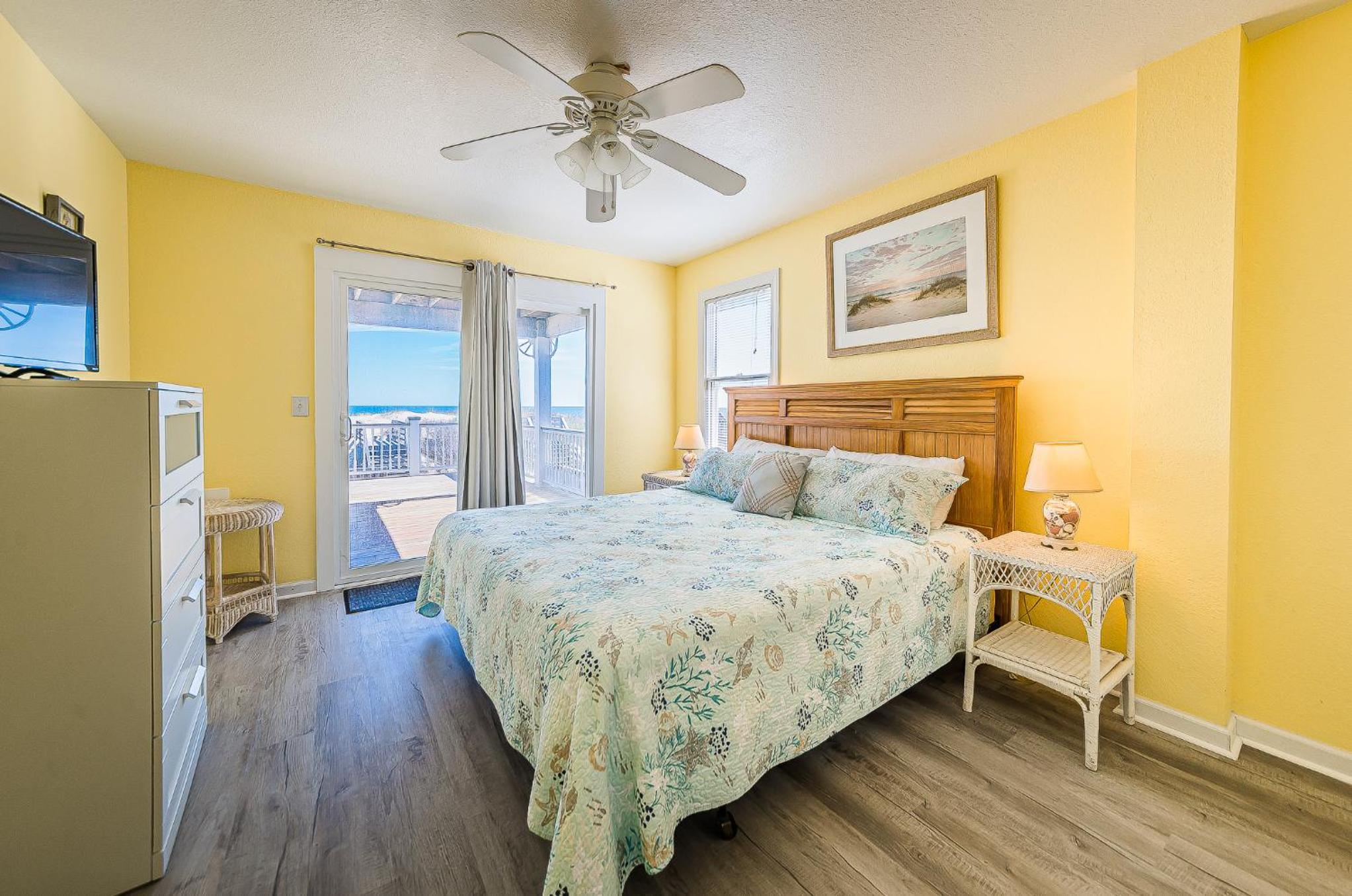 Savannah - Nags Head MP 16, Oceanfront, Direct Beach Access, Pool, Hot Tub, Pool Table