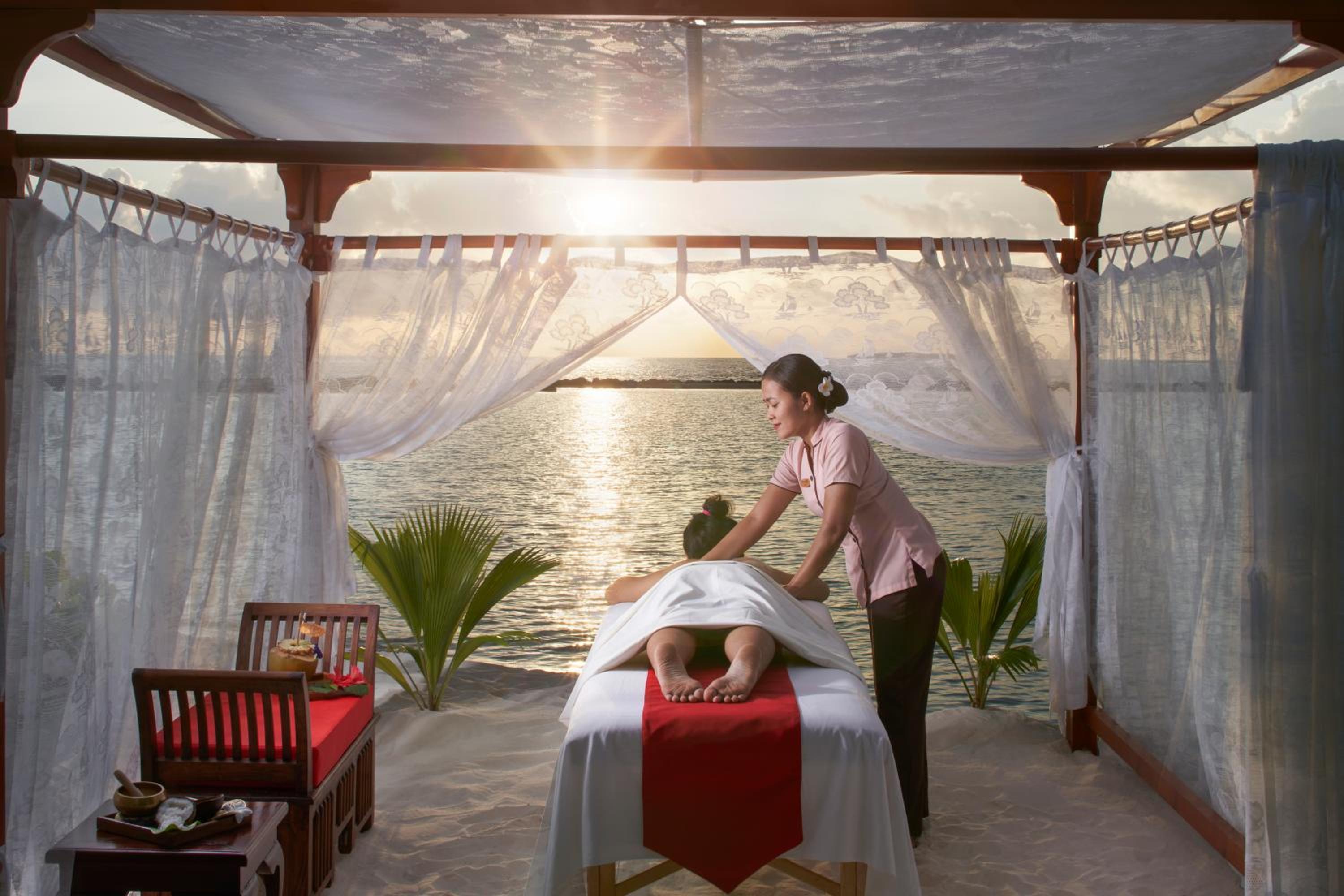 Royal Island Resort Maldives