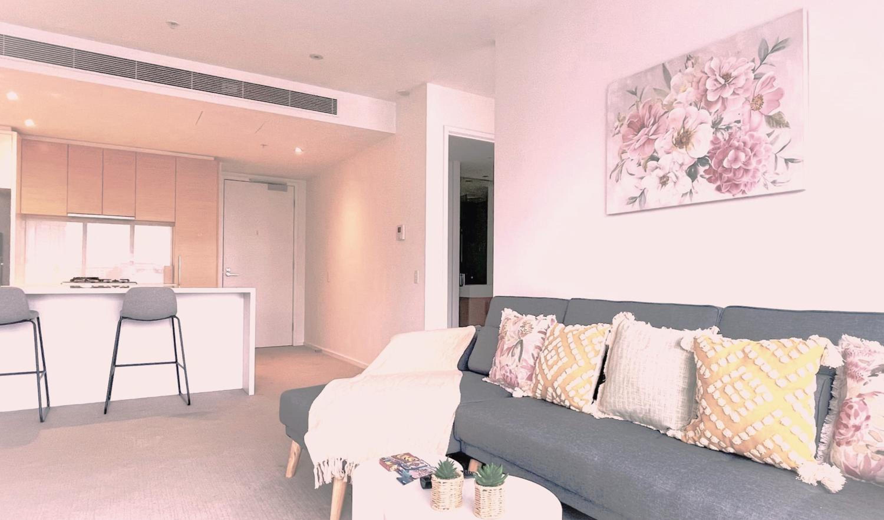 Prima Tower Apartment Face to Crown by GoodLive