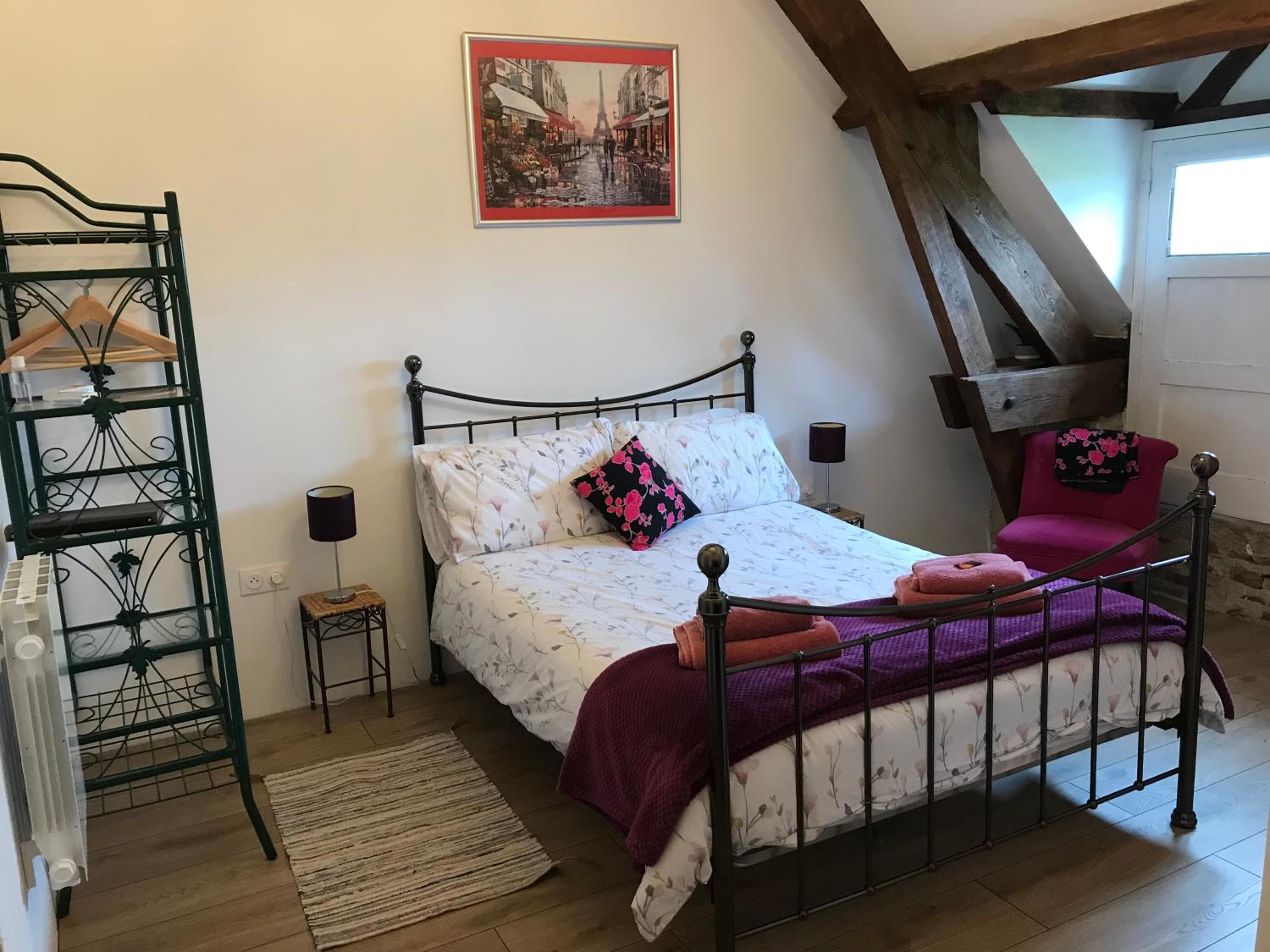 Ferme de Noyes view 2