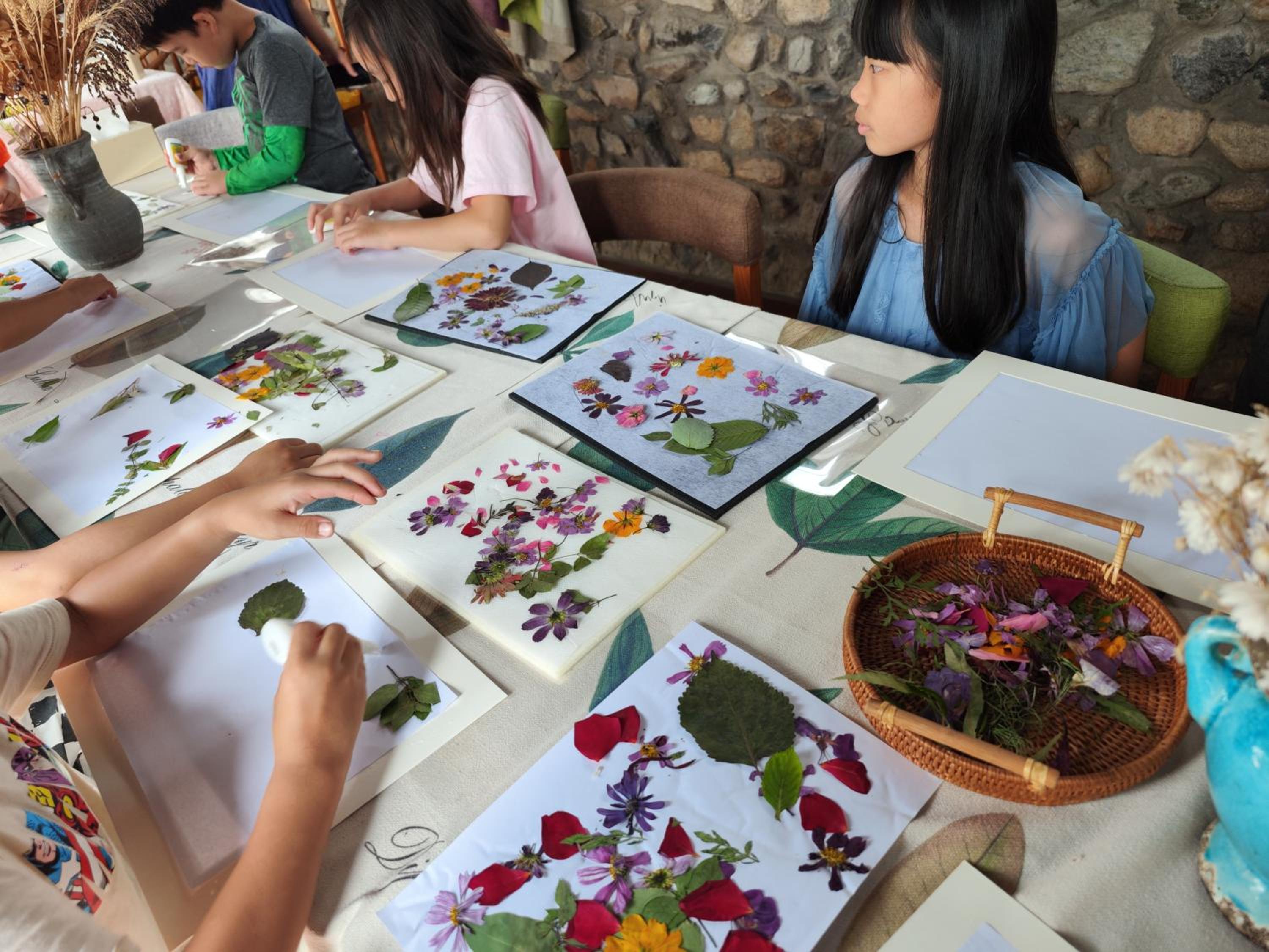 Encounter Garden Great Wall Holiday Guesthouse