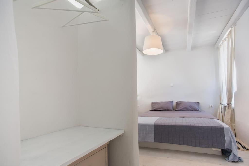 Hidden Gem Authentic cycladic house in Paros view 2