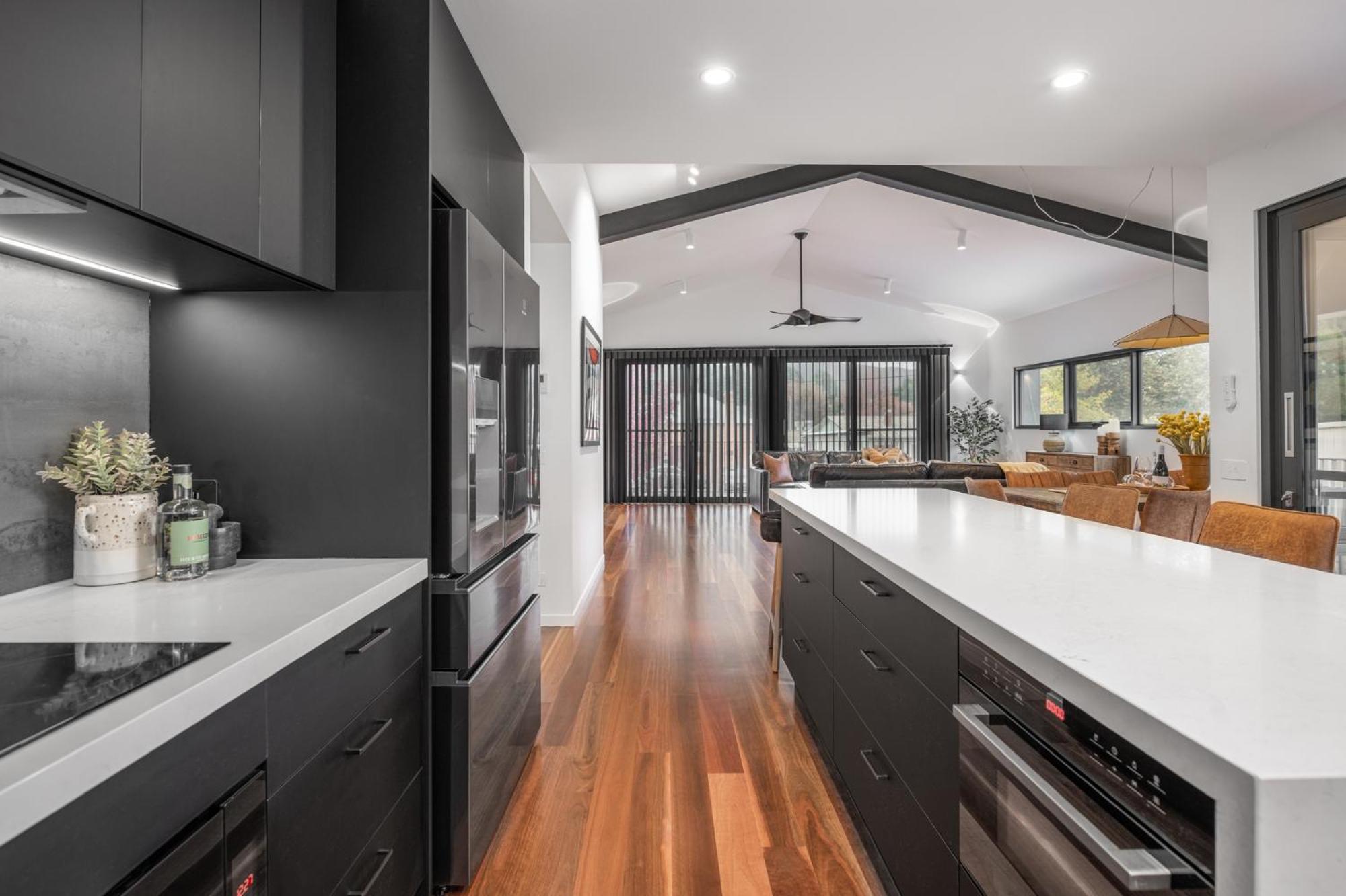 Olsen Penthouse - Art House Townhouses