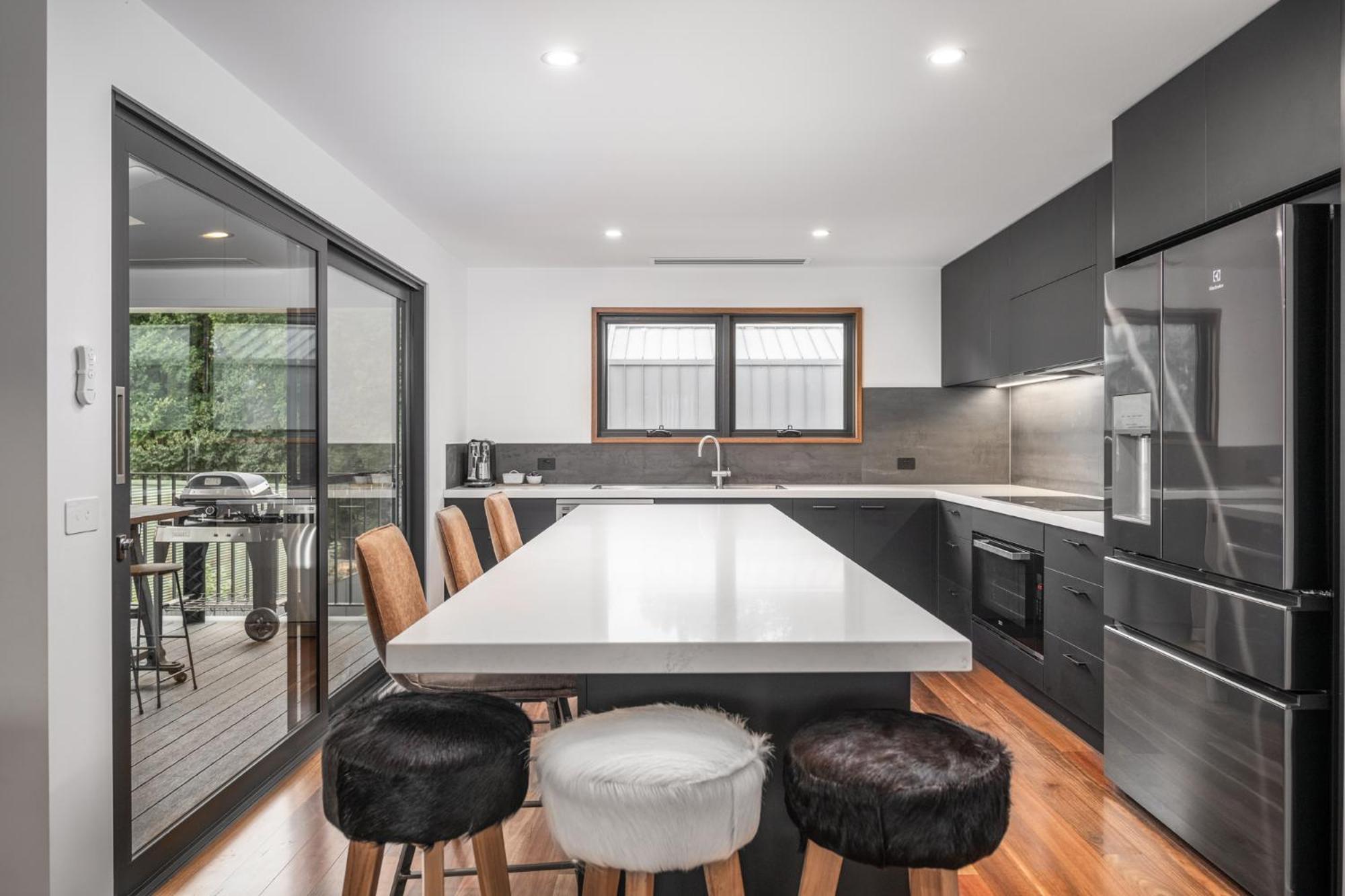 Olsen Penthouse - Art House Townhouses