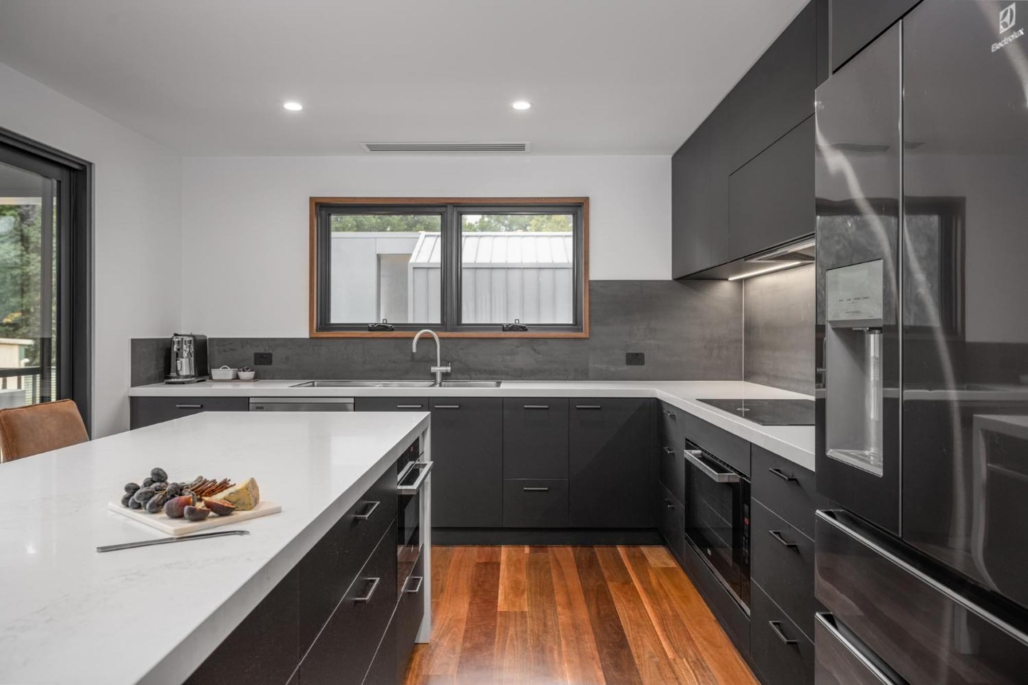 Olsen Penthouse - Art House Townhouses