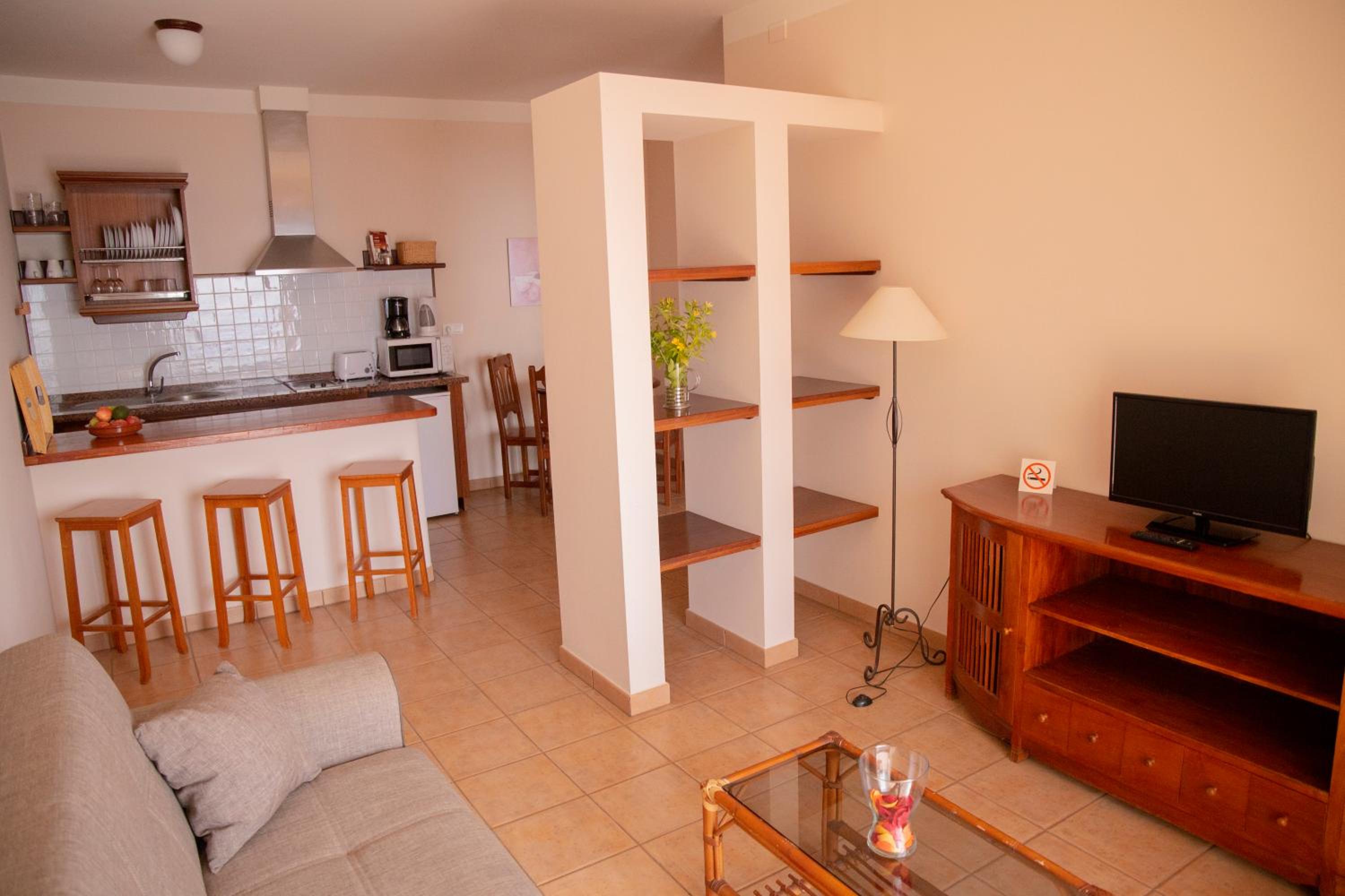 La Muralla Apartamentos
