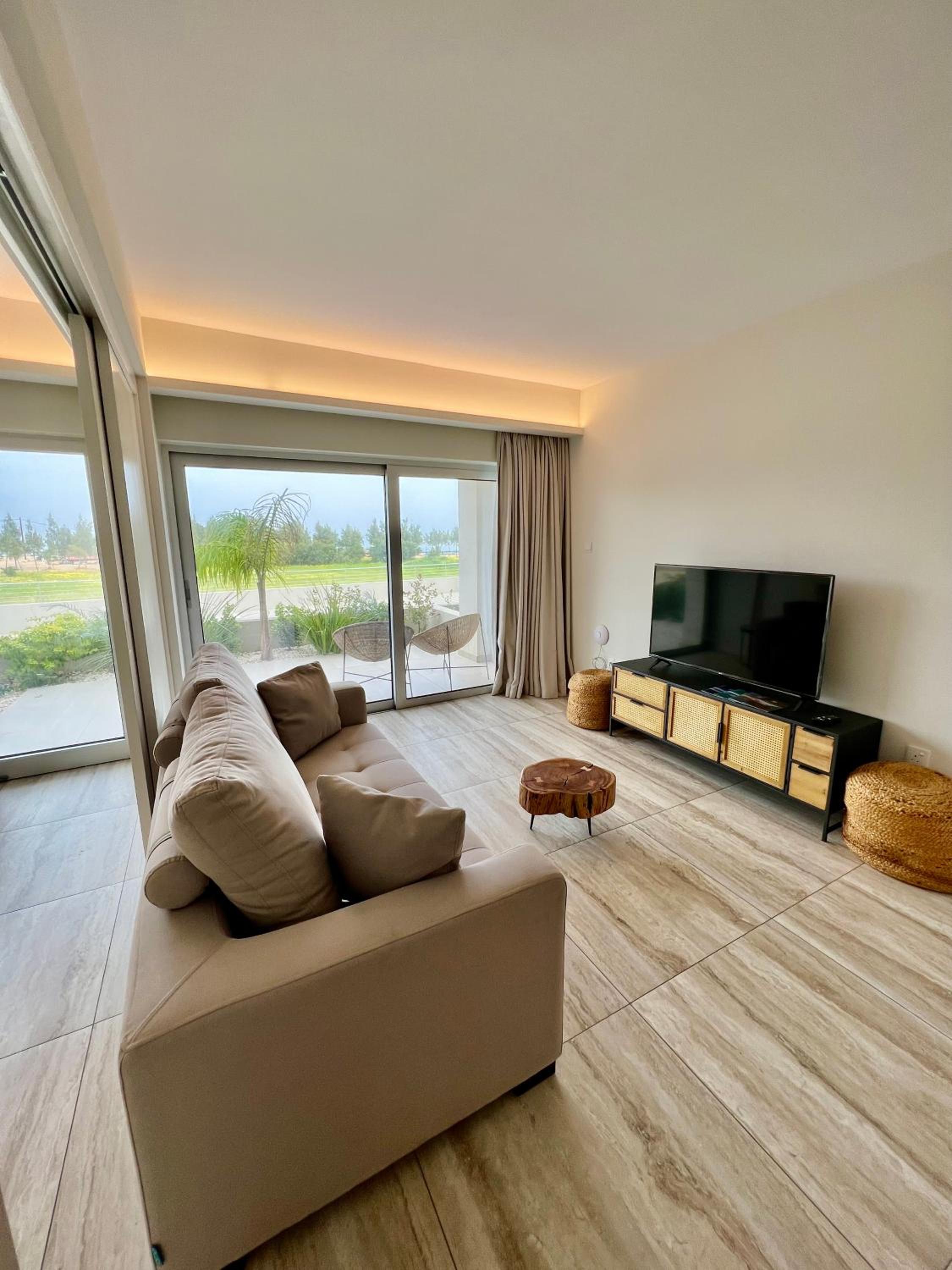 Emerald Suites