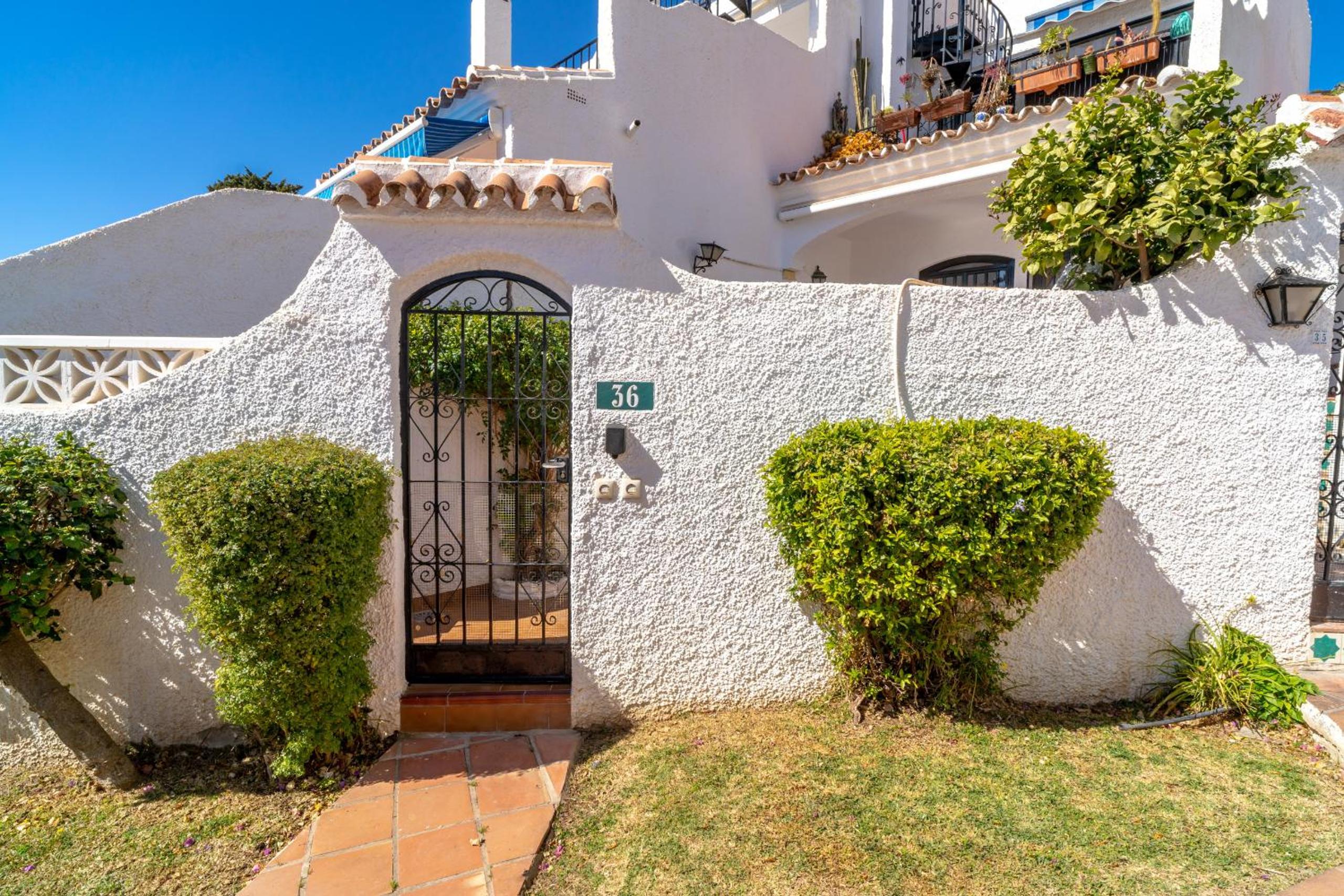 Hibiscos 36 San Juan de Capistrano Casasol view 4