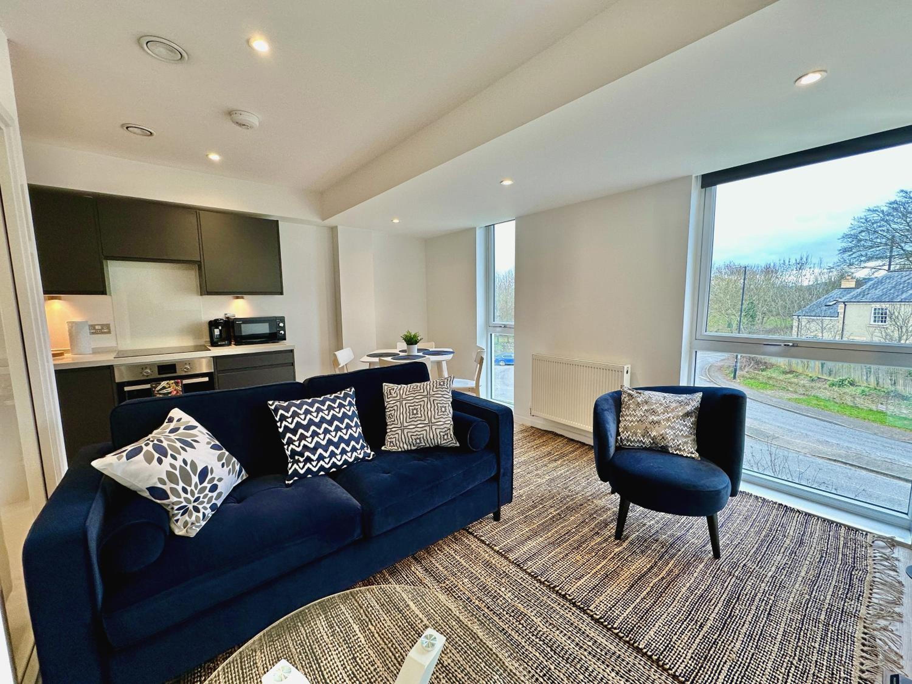 Coates House by Guestz