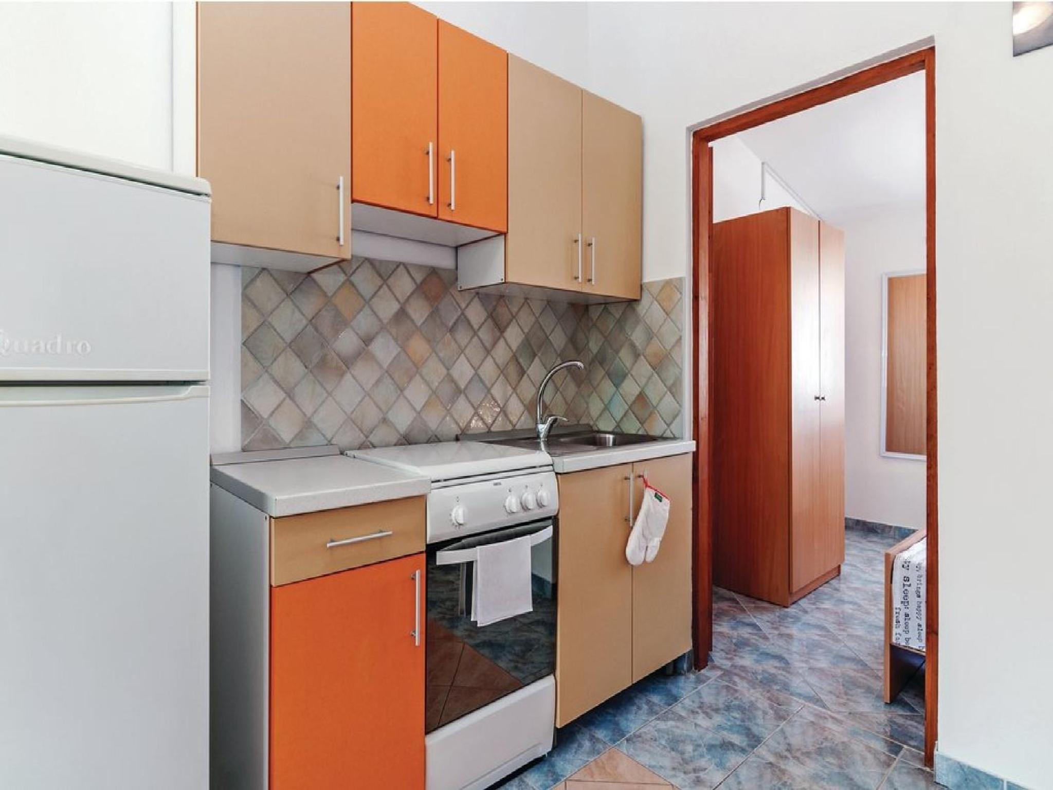 Apartments Hak