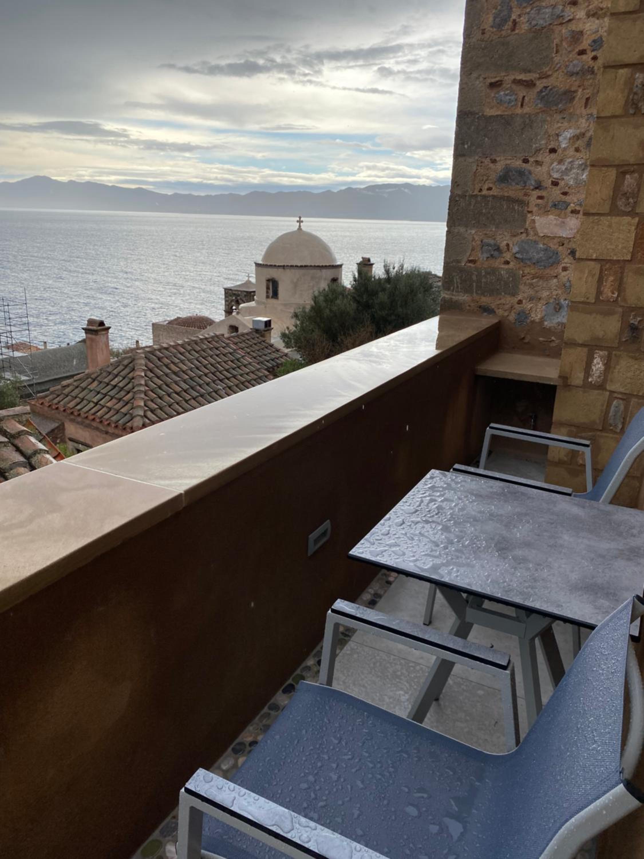 MONOVASIA SUITES Anopolis