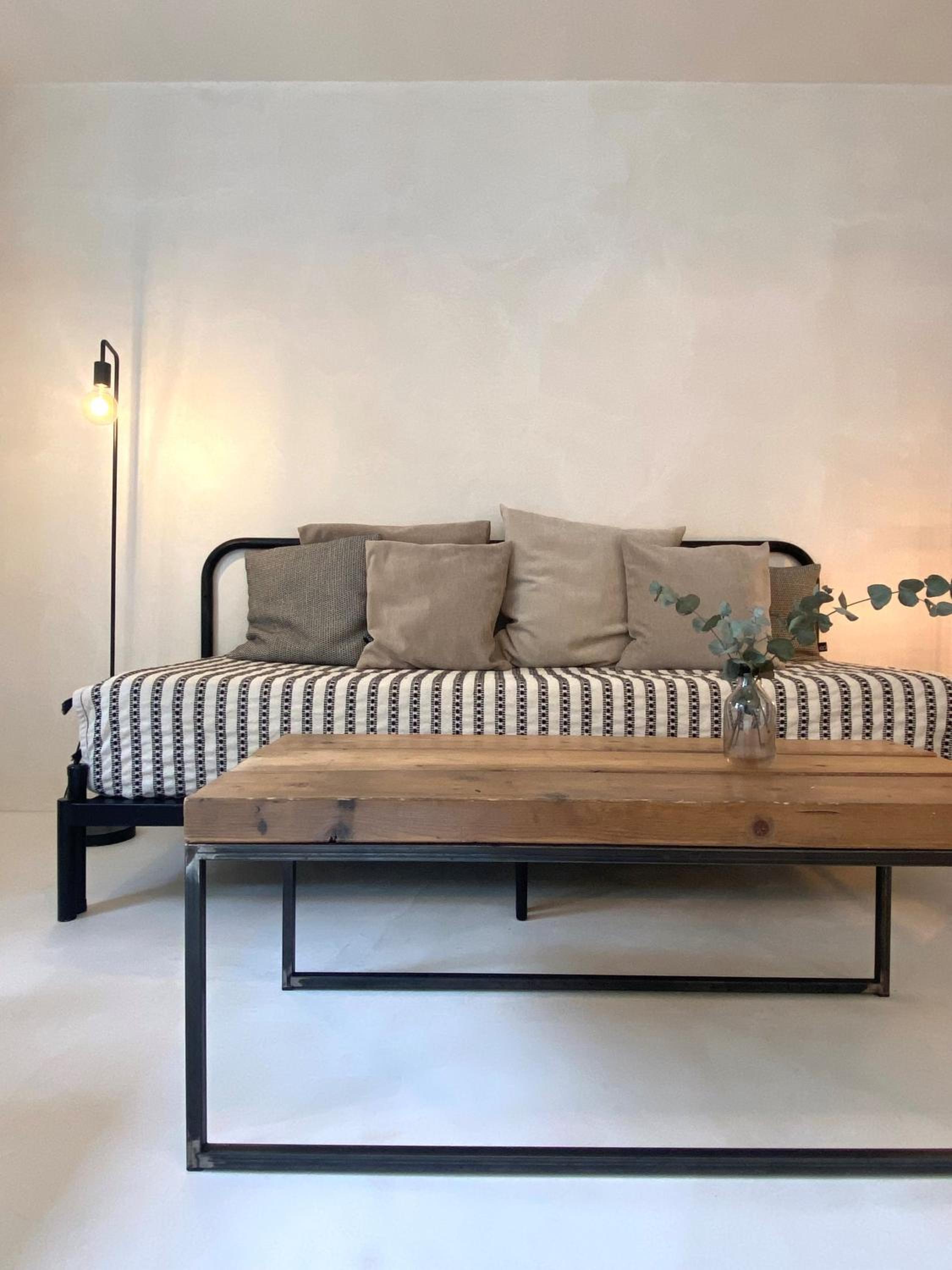 Edville Studio Riverside
